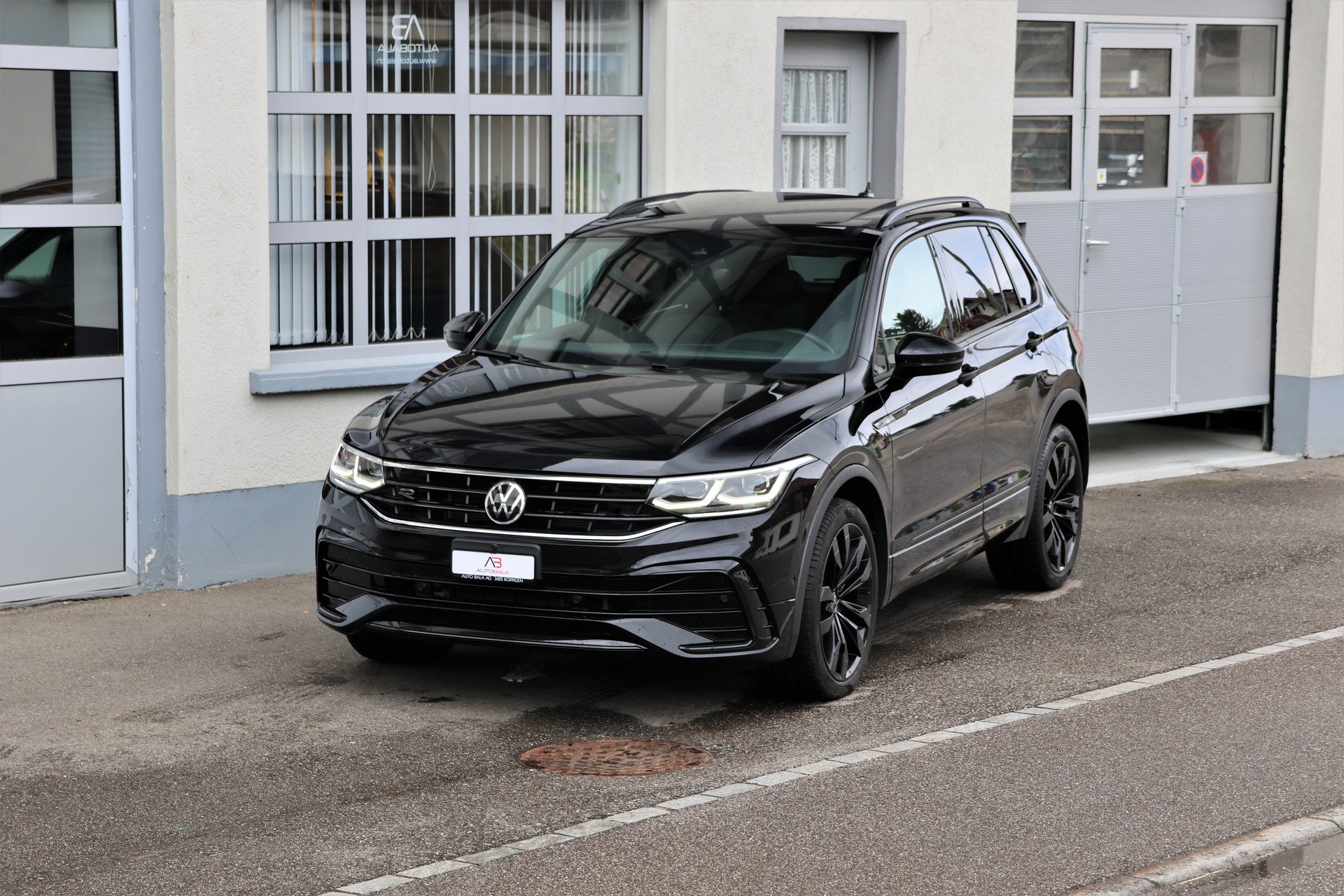 VW Tiguan 2.0TSI R-Line 4Motion DSG (CH) + 2.5T AHK-image-0