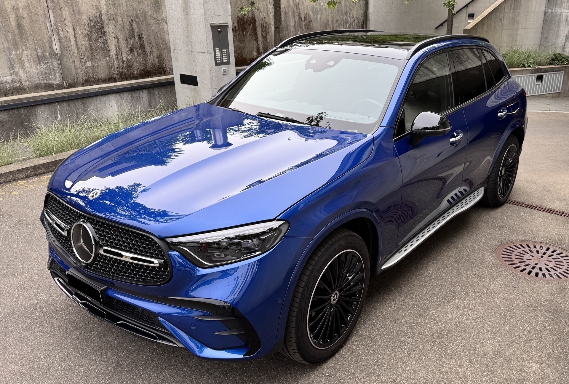 MERCEDES-BENZ GLC 400 e AMG Line 4matic-image-0