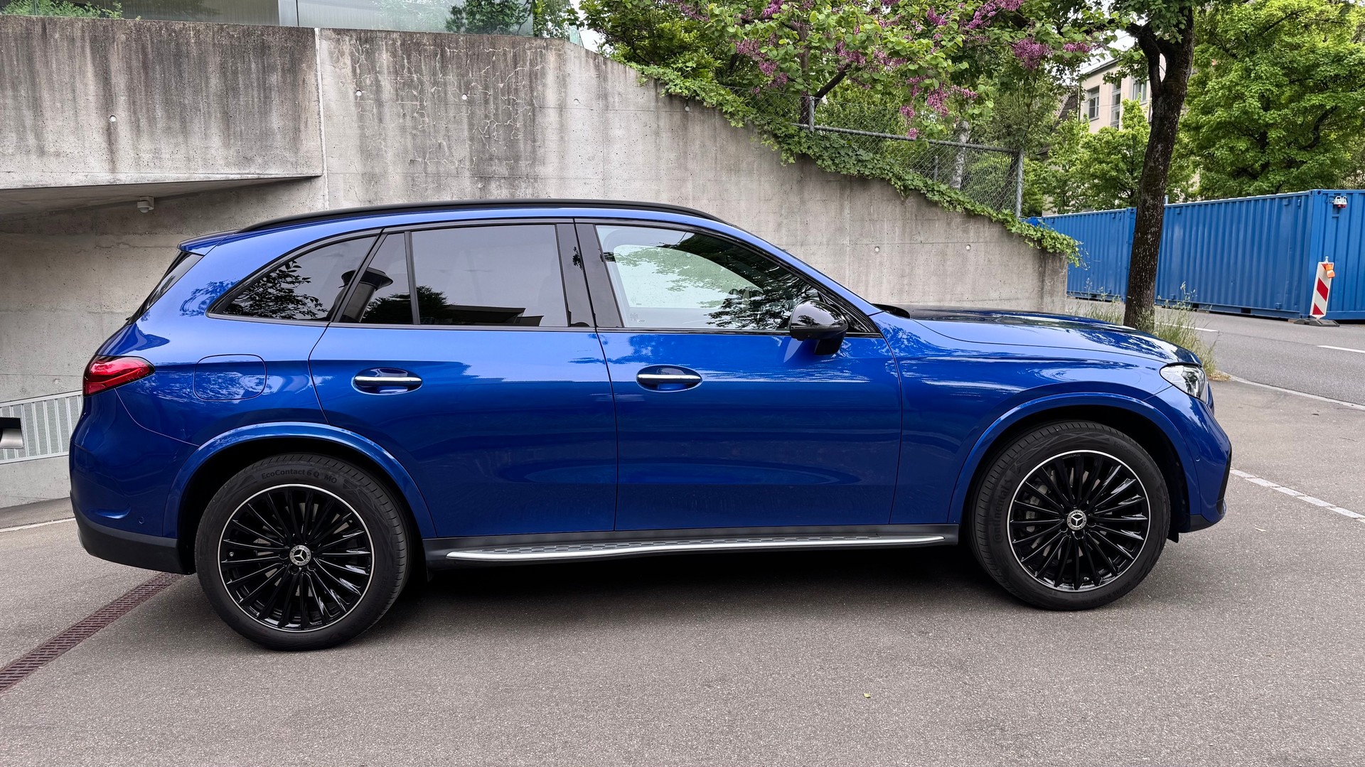 MERCEDES-BENZ GLC 400 e AMG Line 4matic-image-1