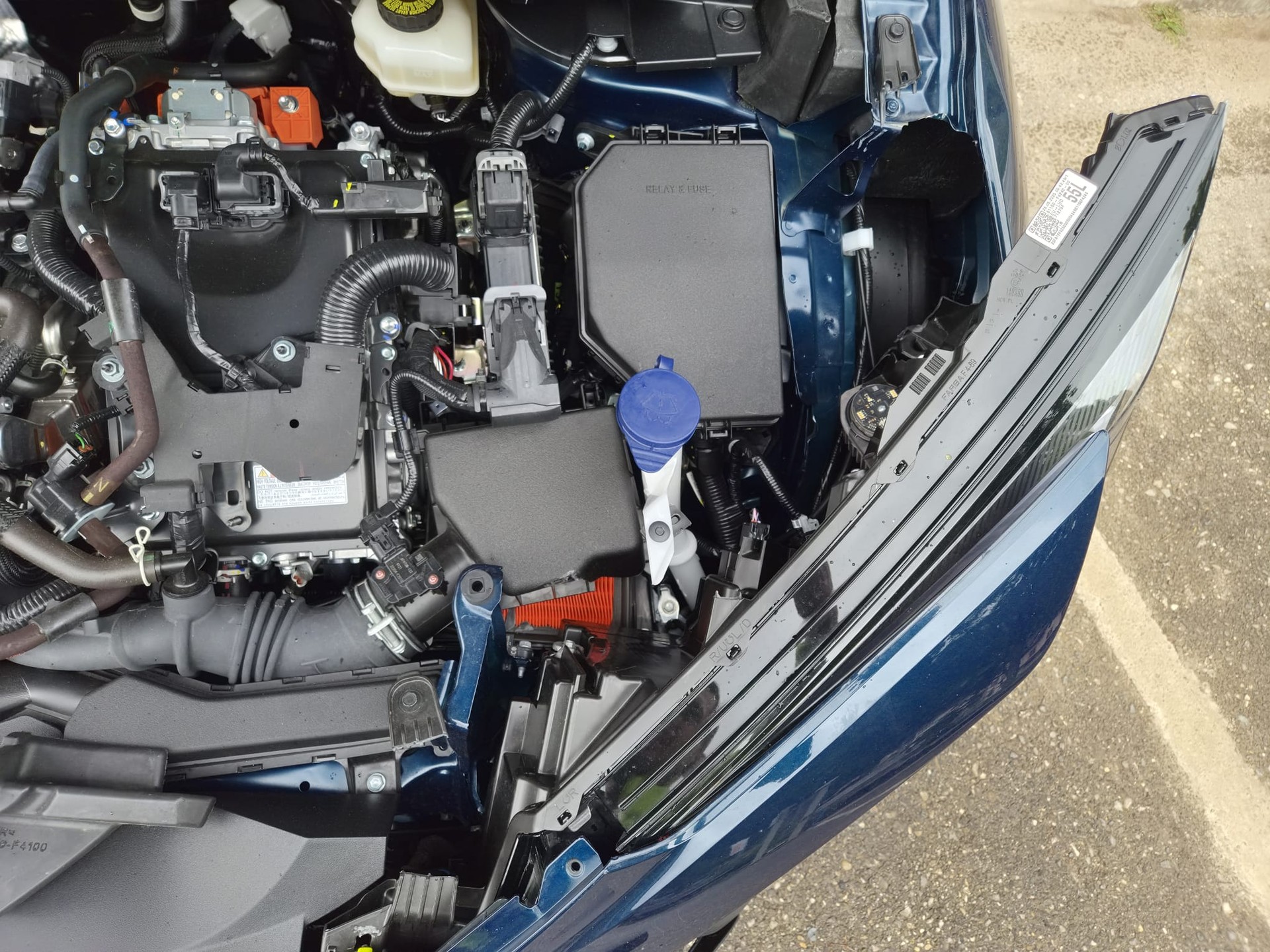 TOYOTA C-HR 2.0 PHEV CVT Style-image-8