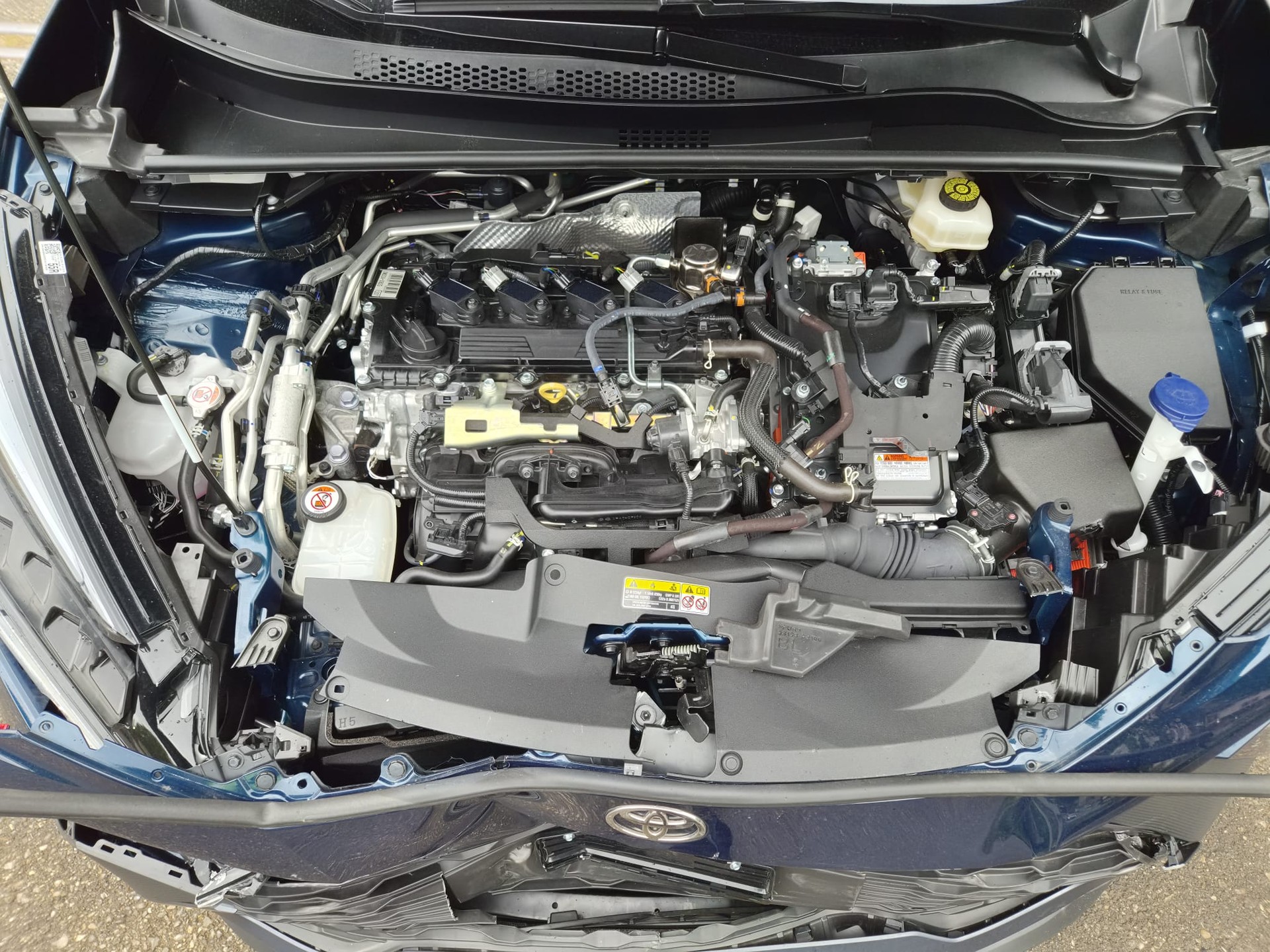 TOYOTA C-HR 2.0 PHEV CVT Style-image-7