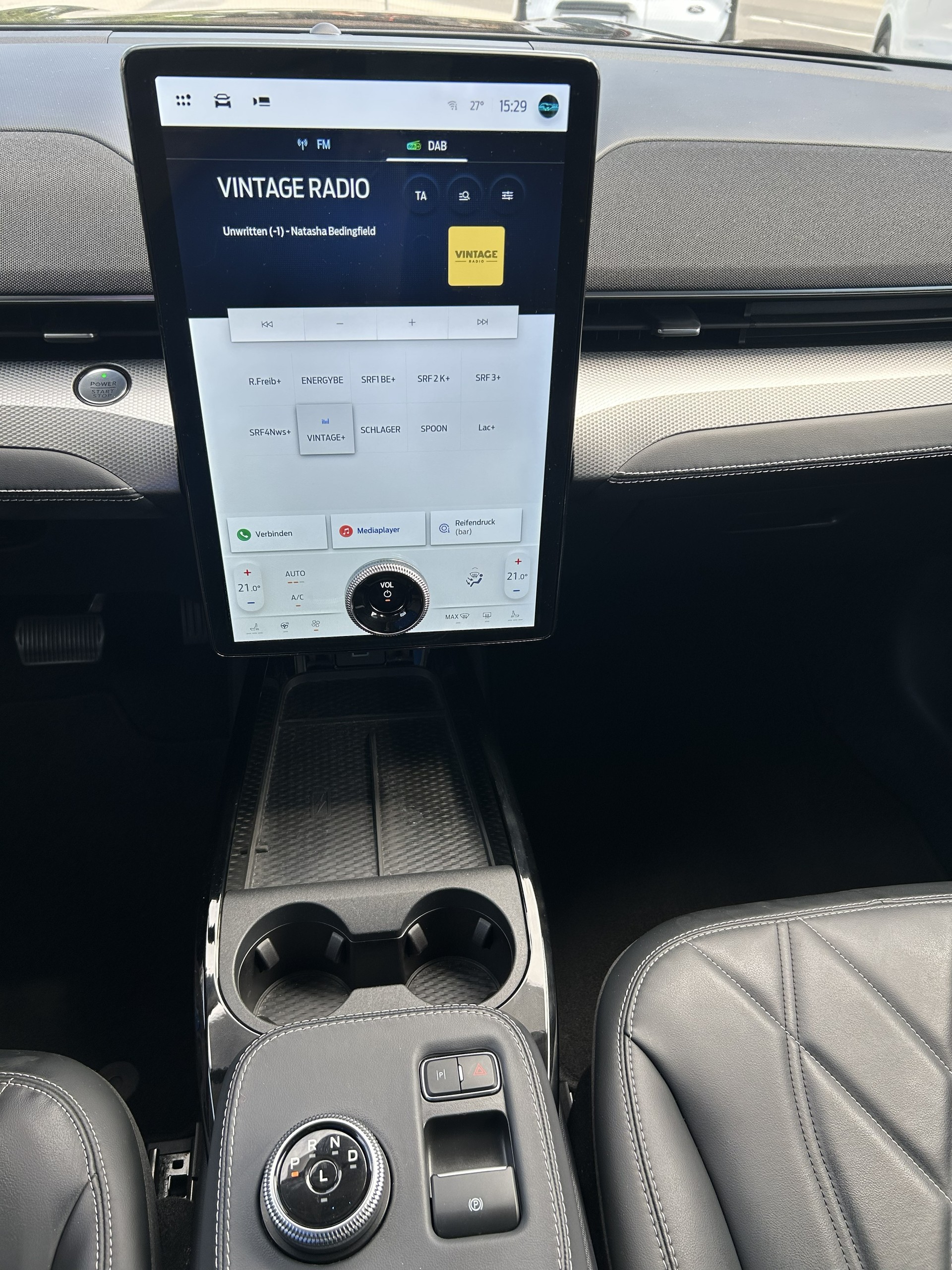FORD Mustang MACH-E RWD 72.6 kWh-image-8