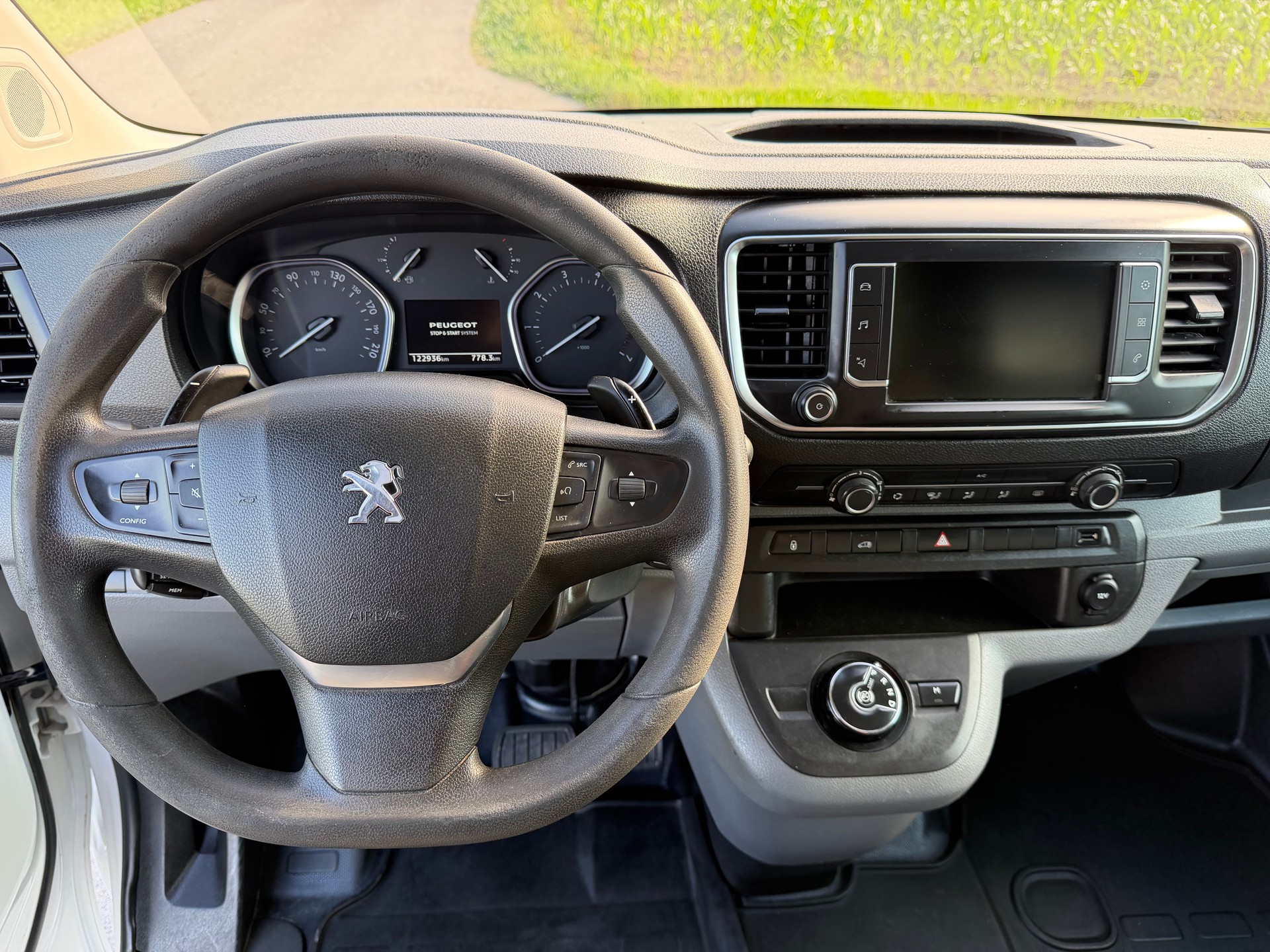 PEUGEOT Expert 2.0 BlueHDi 120 S&S Premium Long EAT8-image-11
