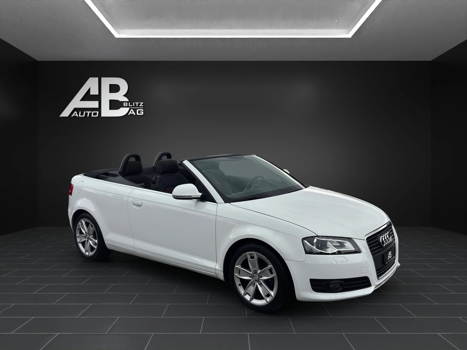 AUDI A3 Cabriolet 1.8 TFSI S-Line Ambition S-tronic-image-5
