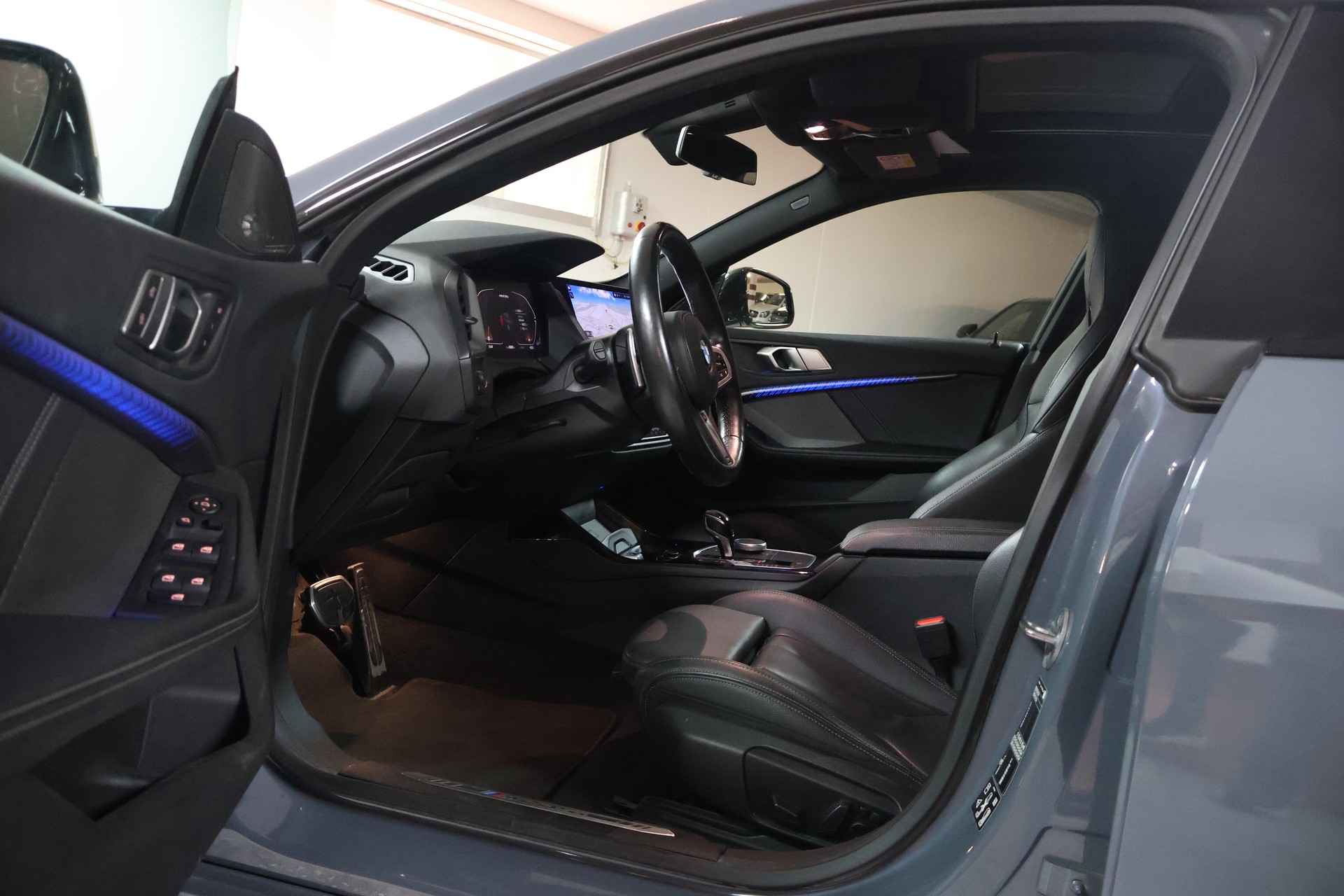 BMW M235i Gran Coupé xDrive Pure M Sport Steptronic-image-6