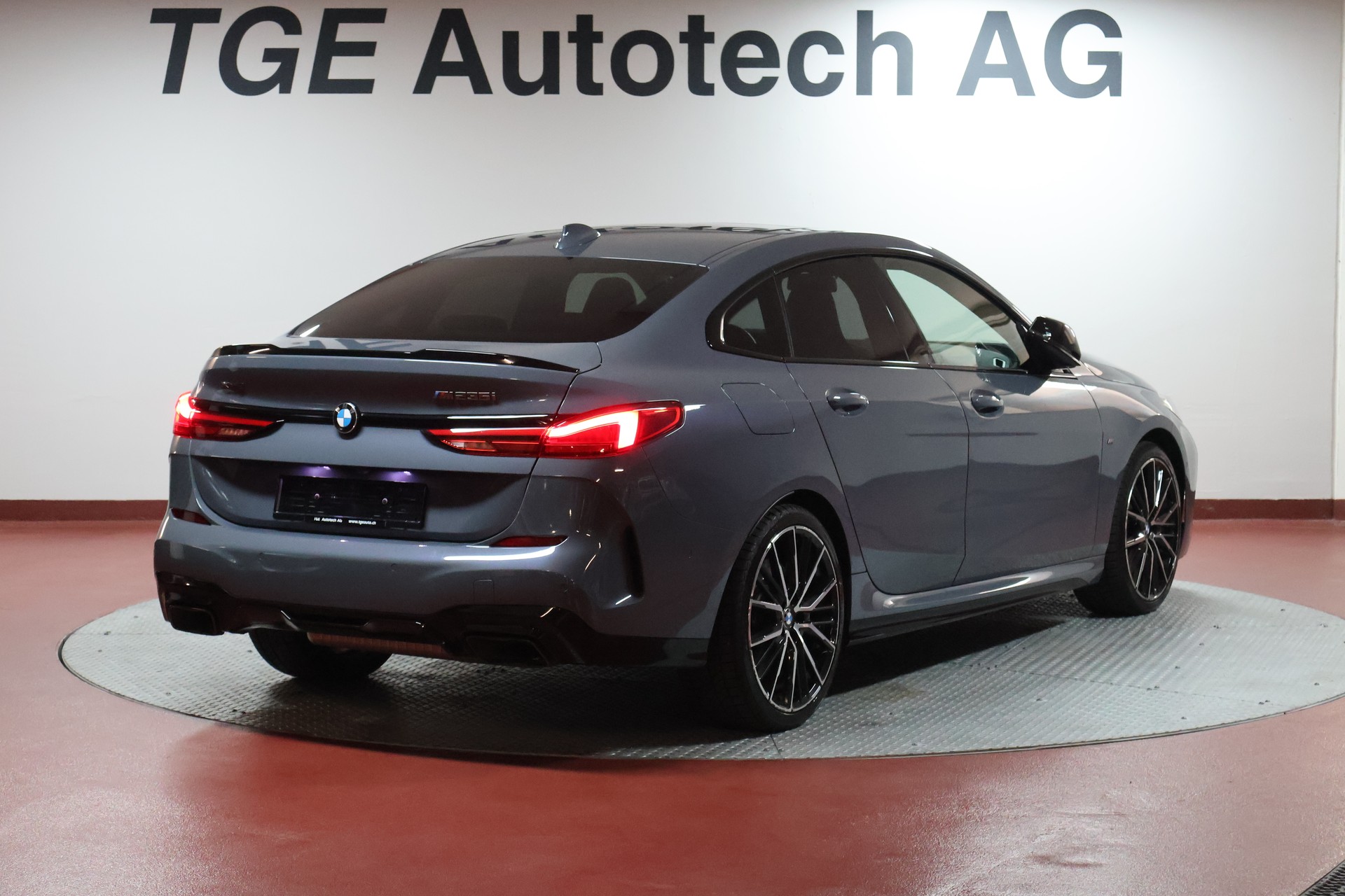 BMW M235i Gran Coupé xDrive Pure M Sport Steptronic-image-16