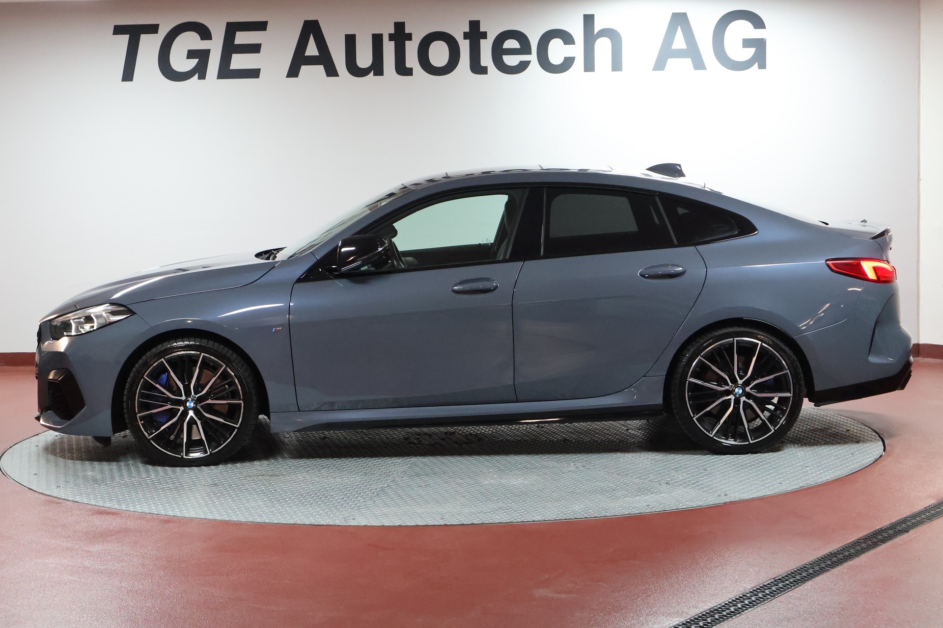 BMW M235i Gran Coupé xDrive Pure M Sport Steptronic-image-3