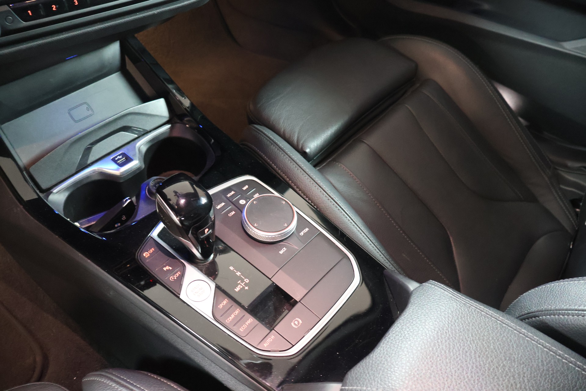 BMW M235i Gran Coupé xDrive Pure M Sport Steptronic-image-9