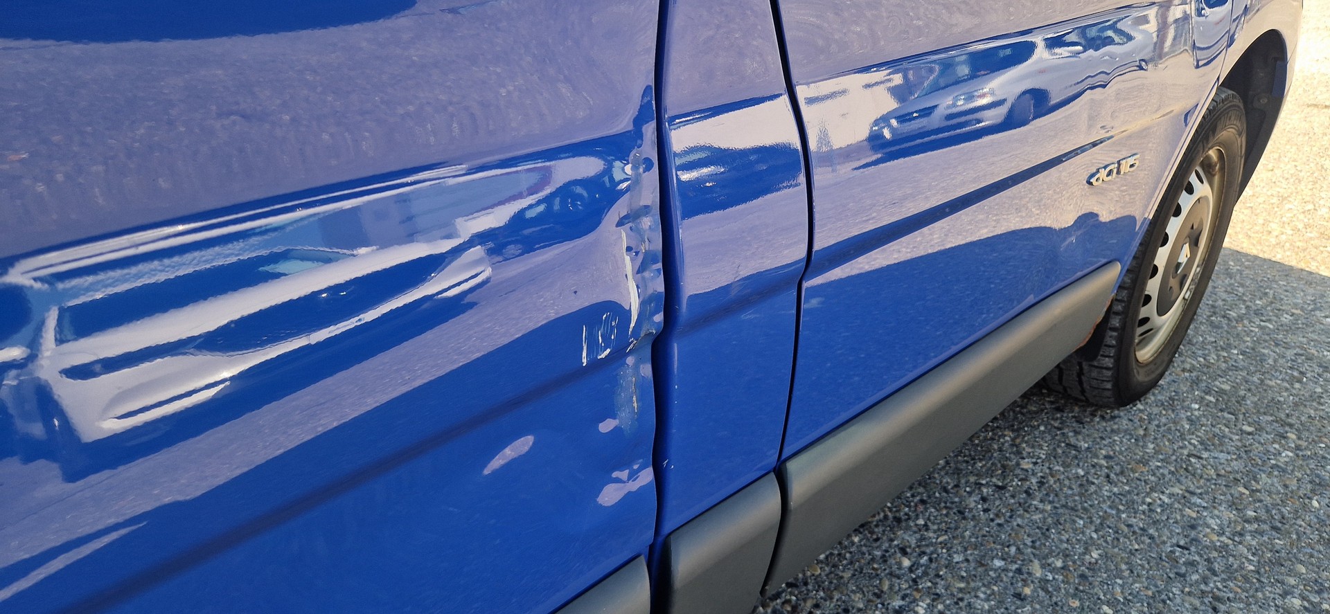 RENAULT TRAFIC-image-3