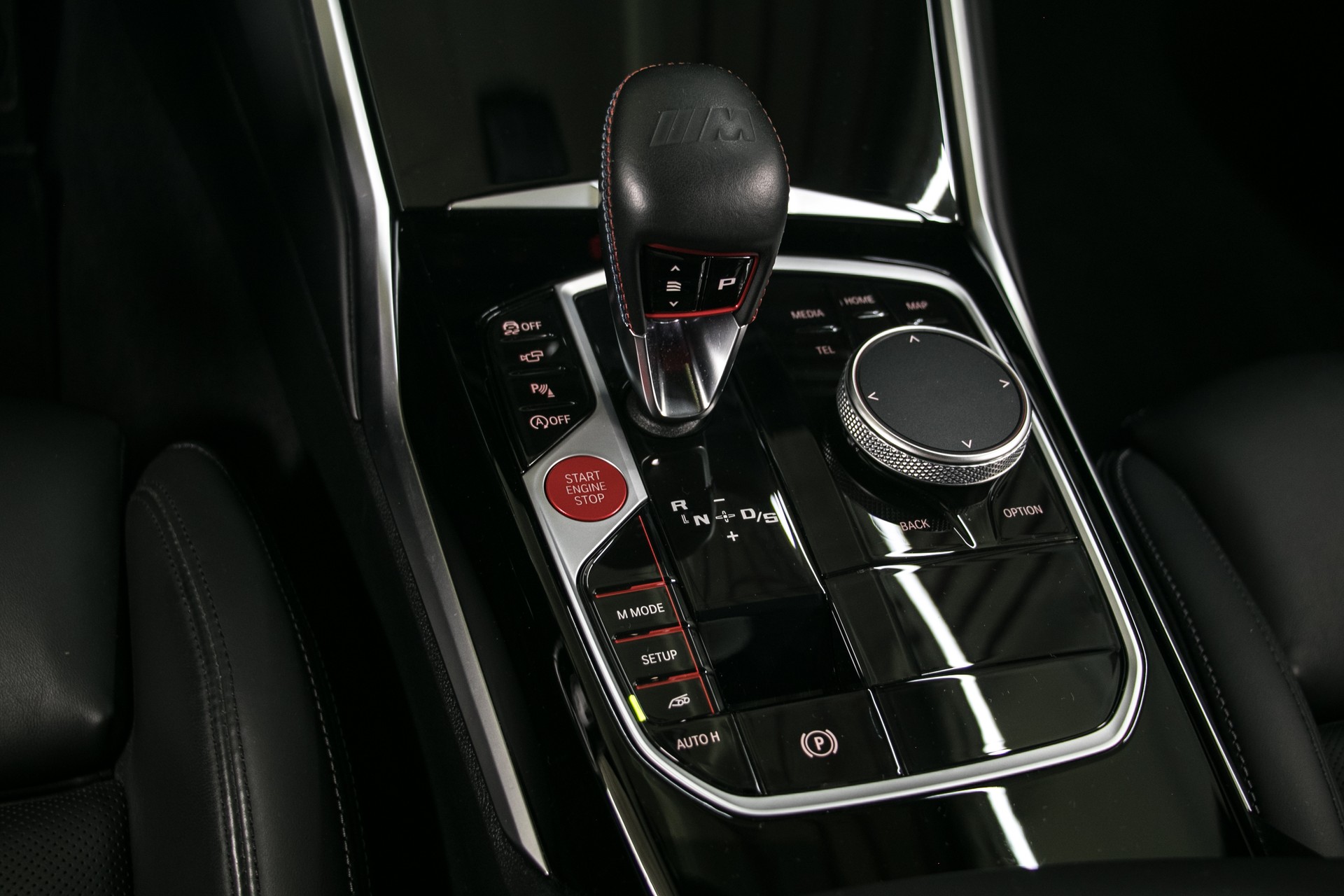 BMW M3 Competition M xDrive-image-6