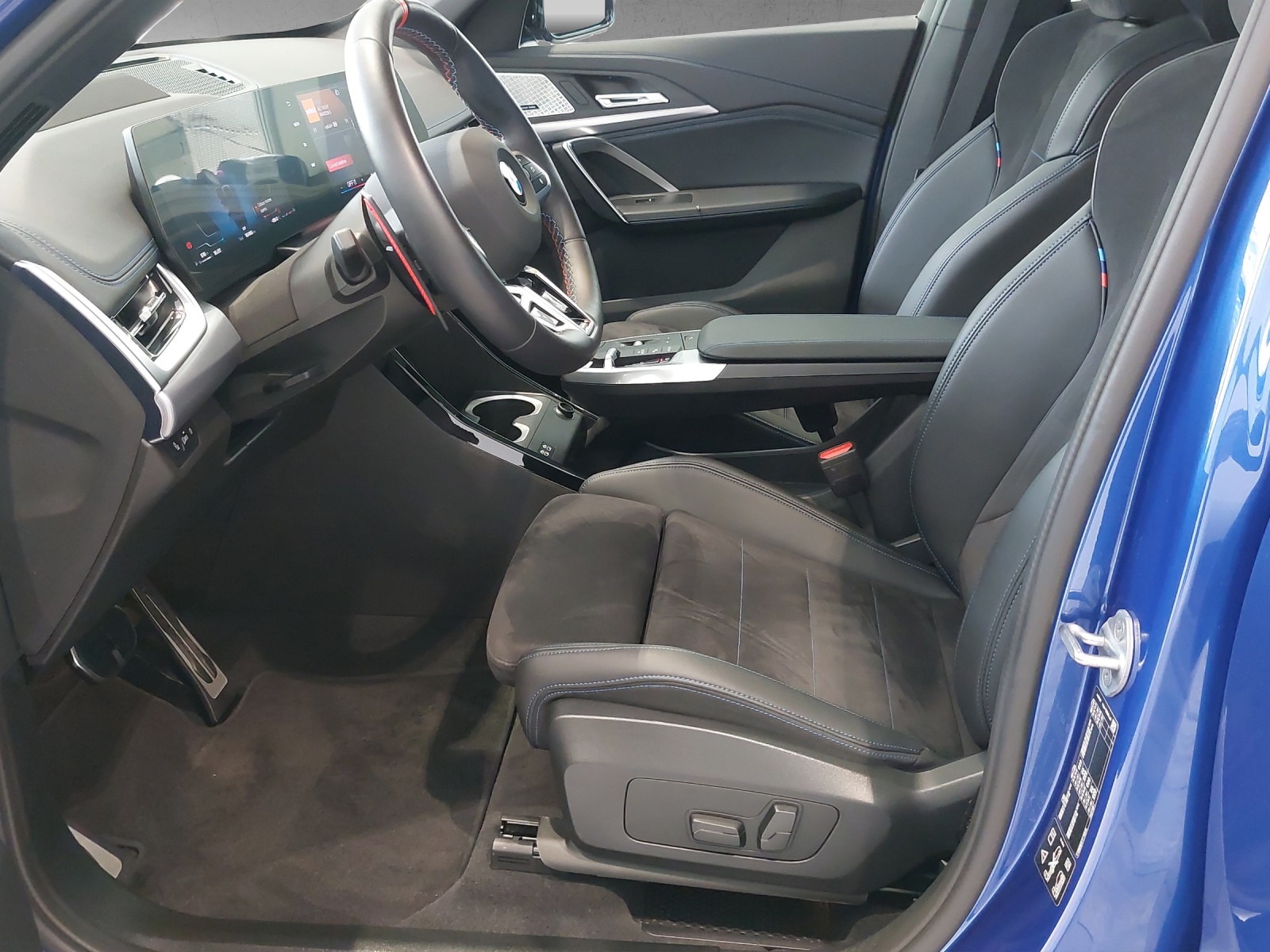 BMW X1 xDrive M35i-image-15