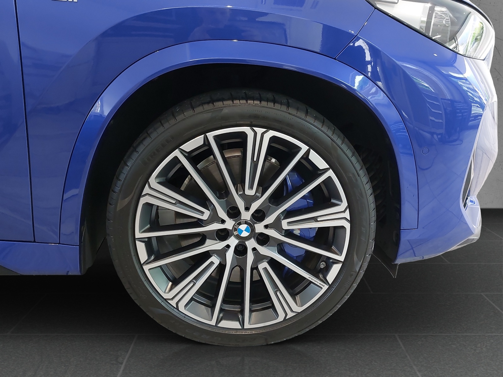 BMW X1 xDrive M35i-image-9