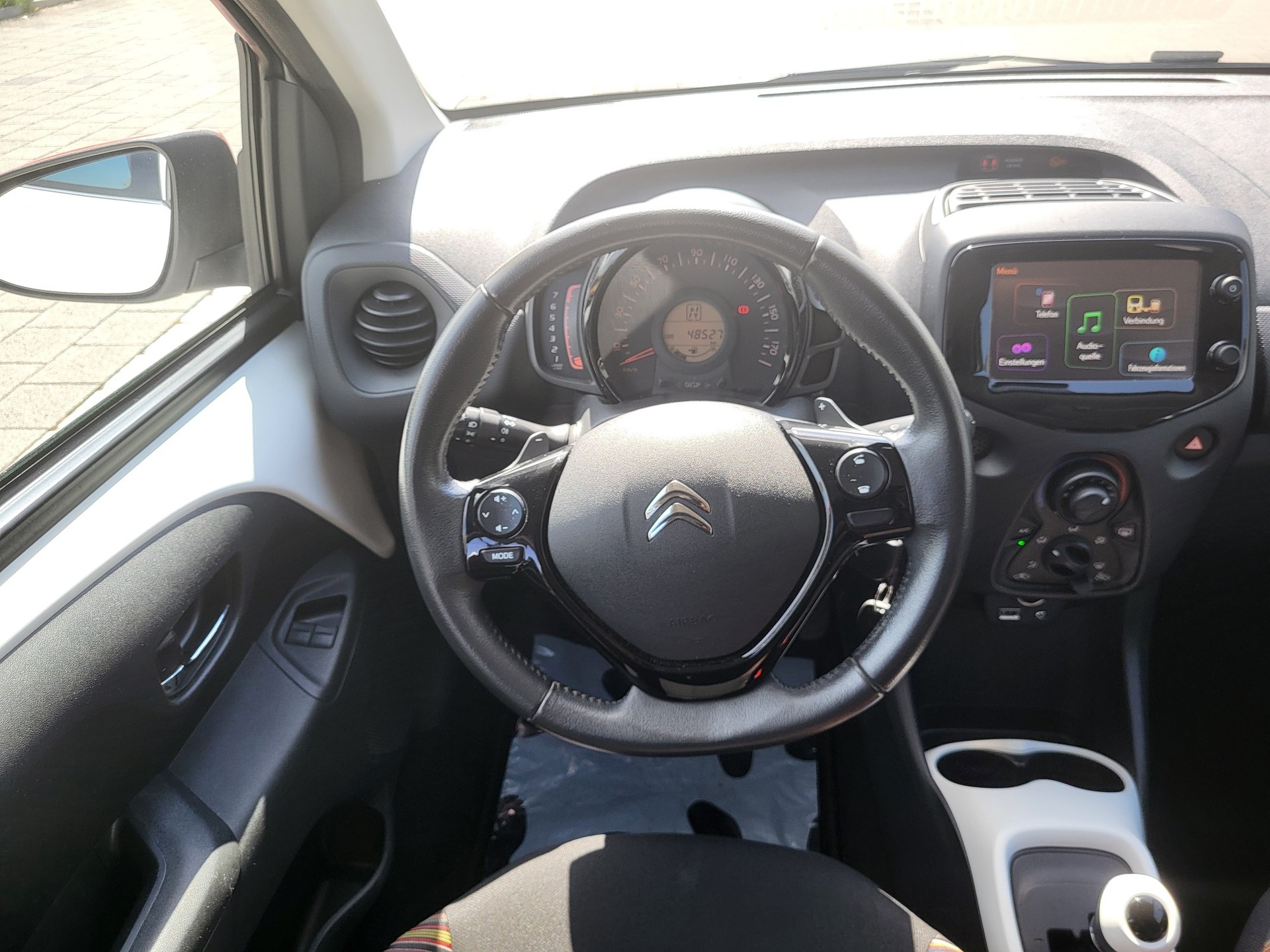 CITROEN C1 1.0 VTi ETG5 Shine-image-9