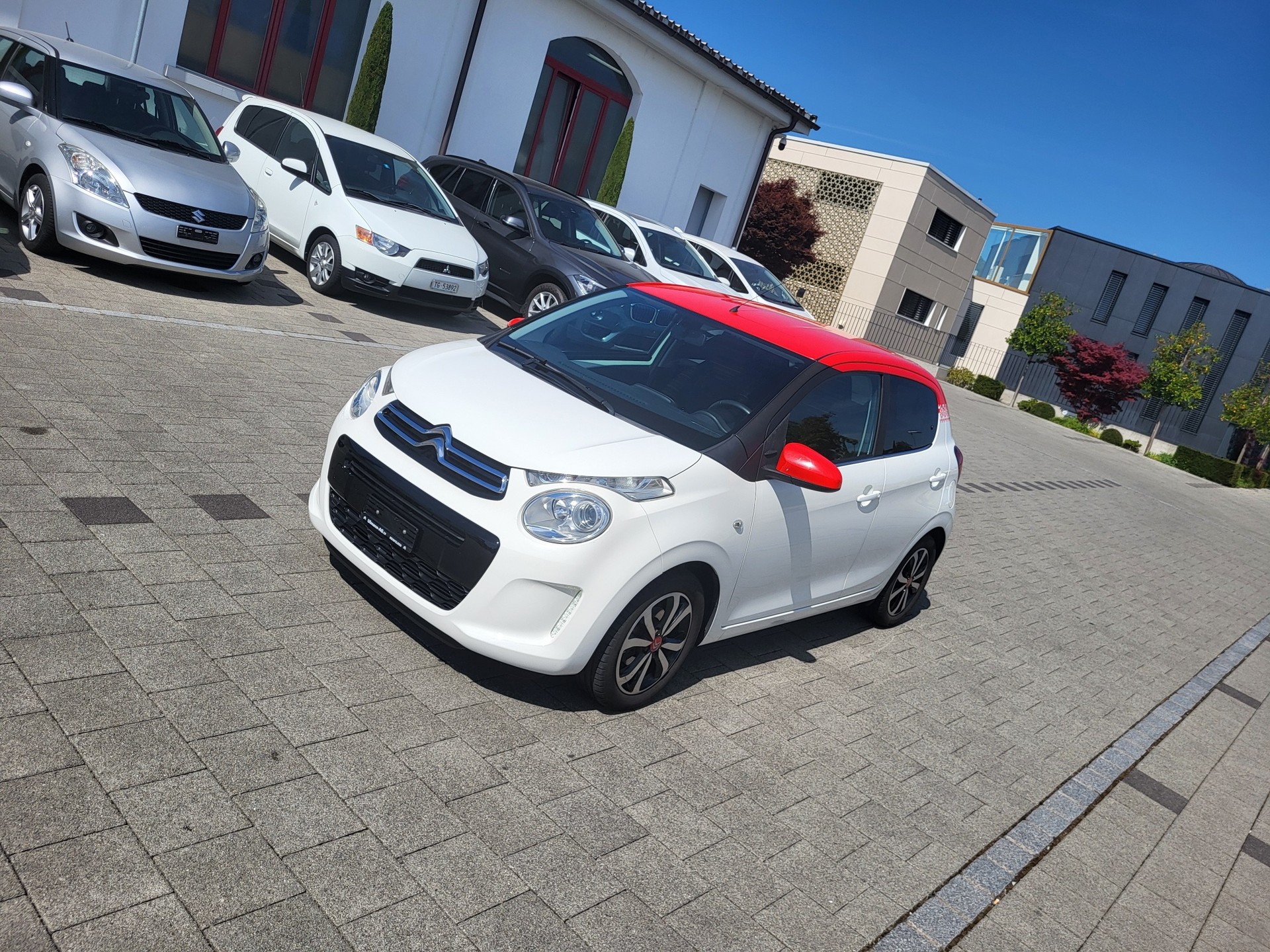 CITROEN C1 1.0 VTi ETG5 Shine-image-4