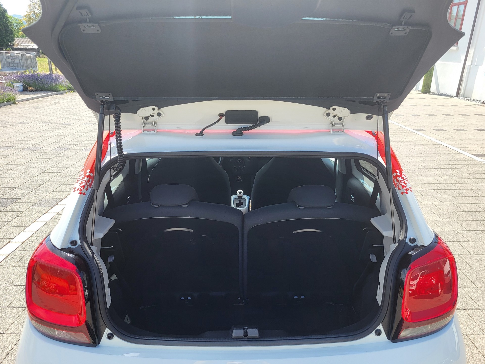CITROEN C1 1.0 VTi ETG5 Shine-image-13