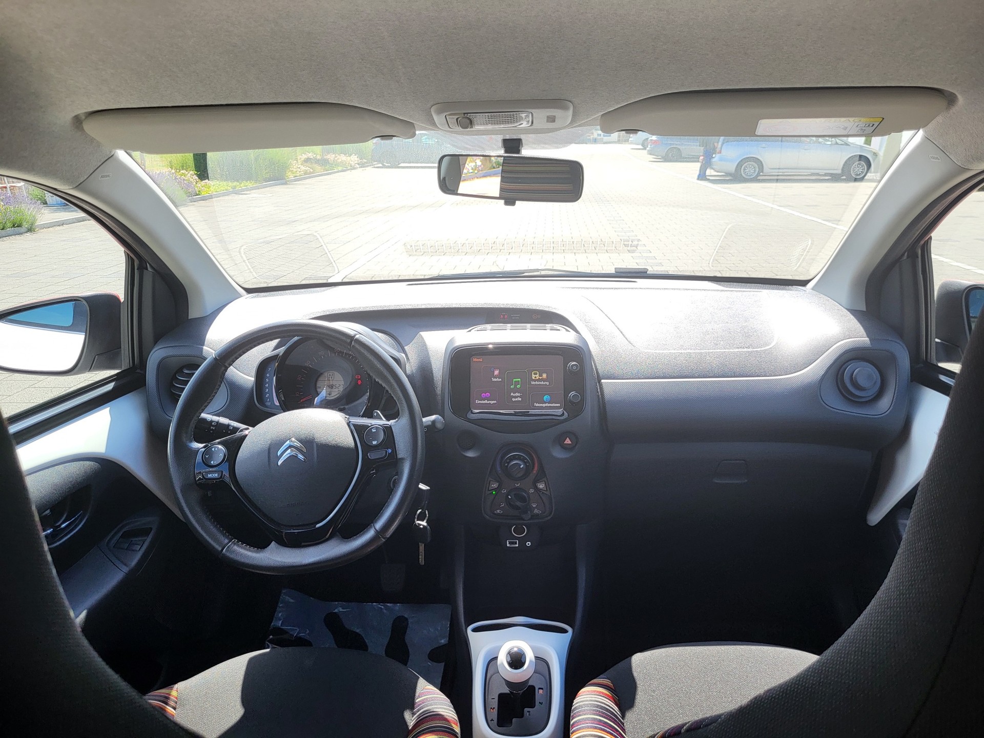 CITROEN C1 1.0 VTi ETG5 Shine-image-6