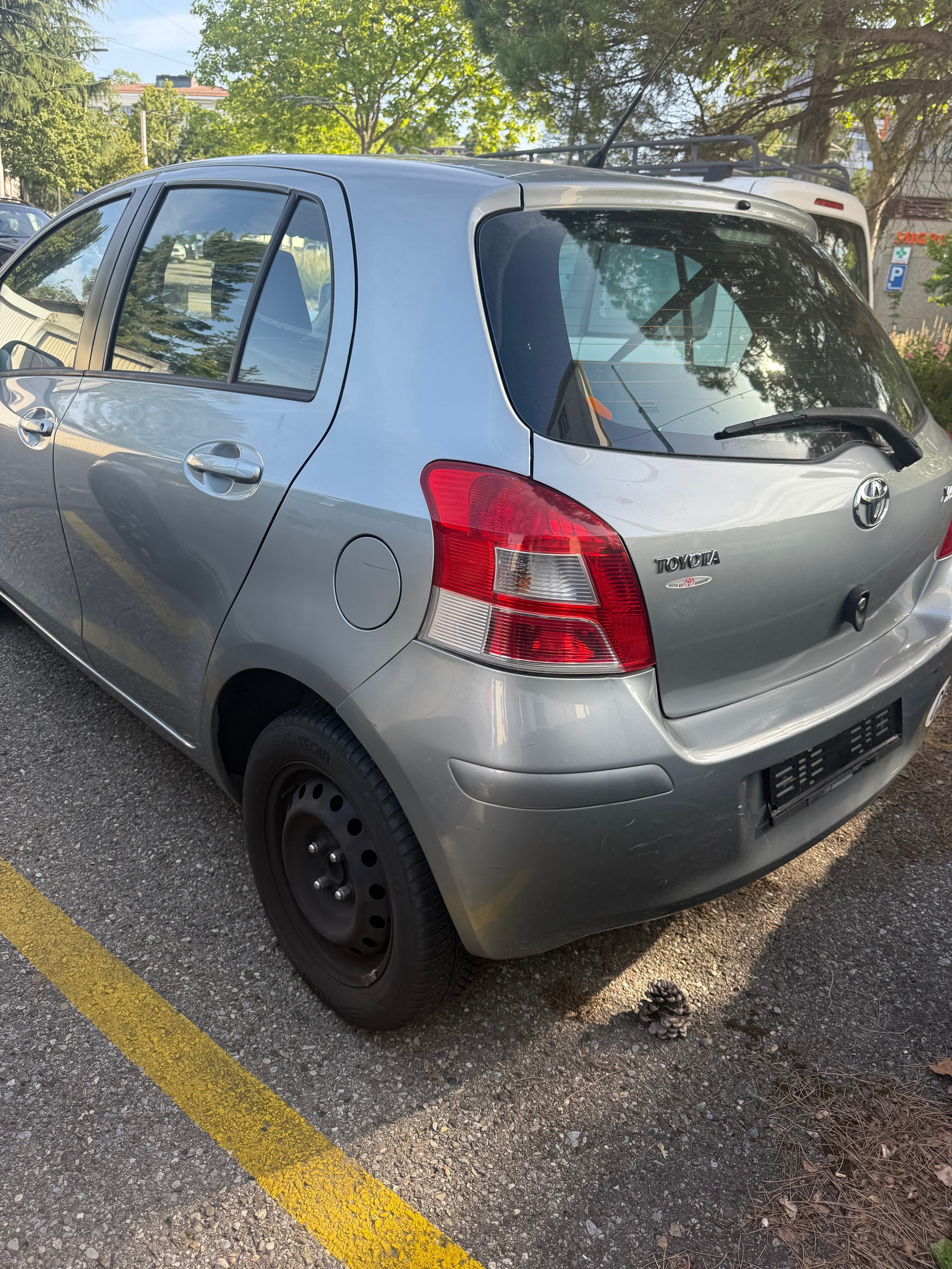 TOYOTA Yaris 1.33 Linea Sol-image-1