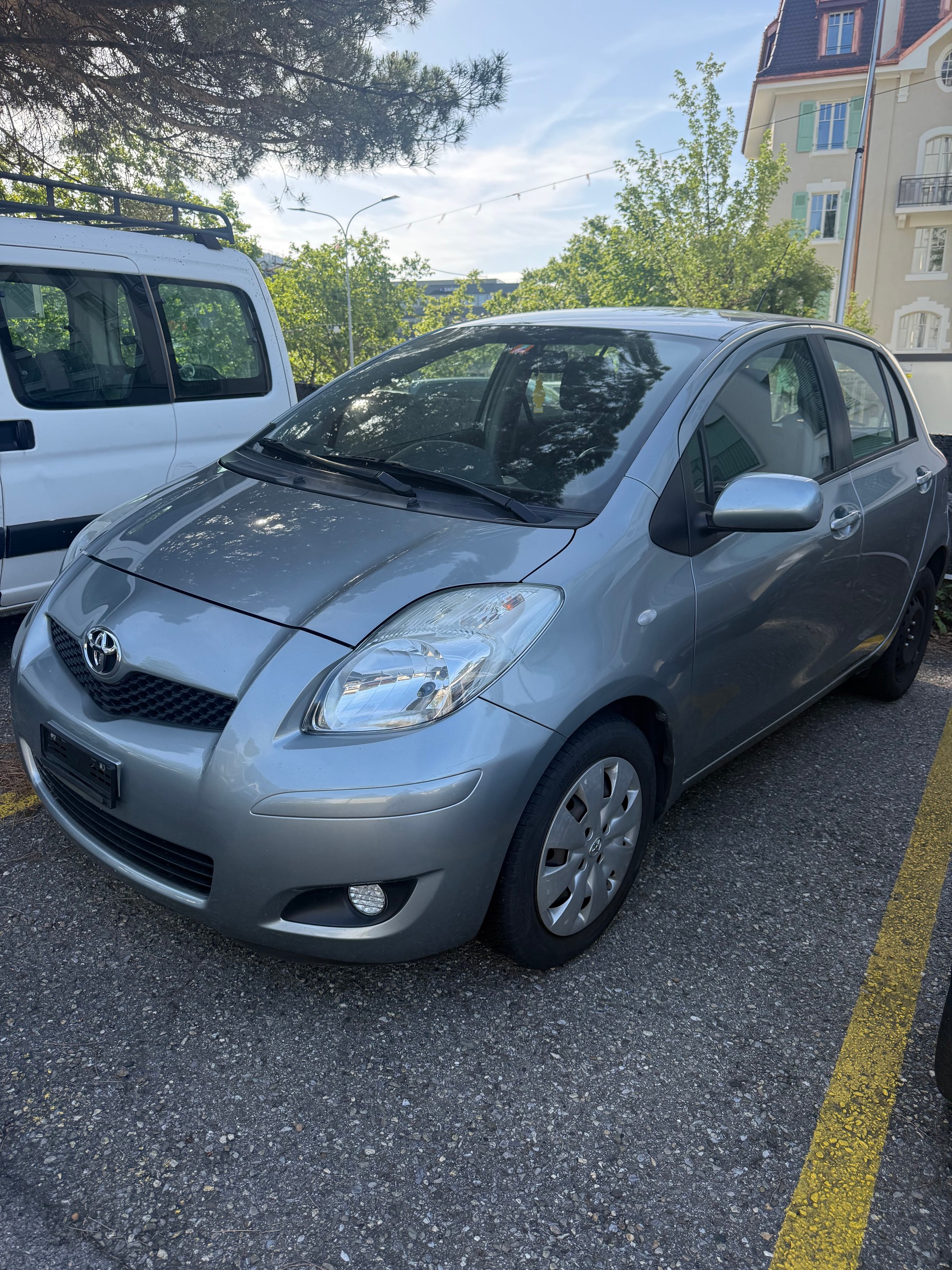 TOYOTA Yaris 1.33 Linea Sol-image-0