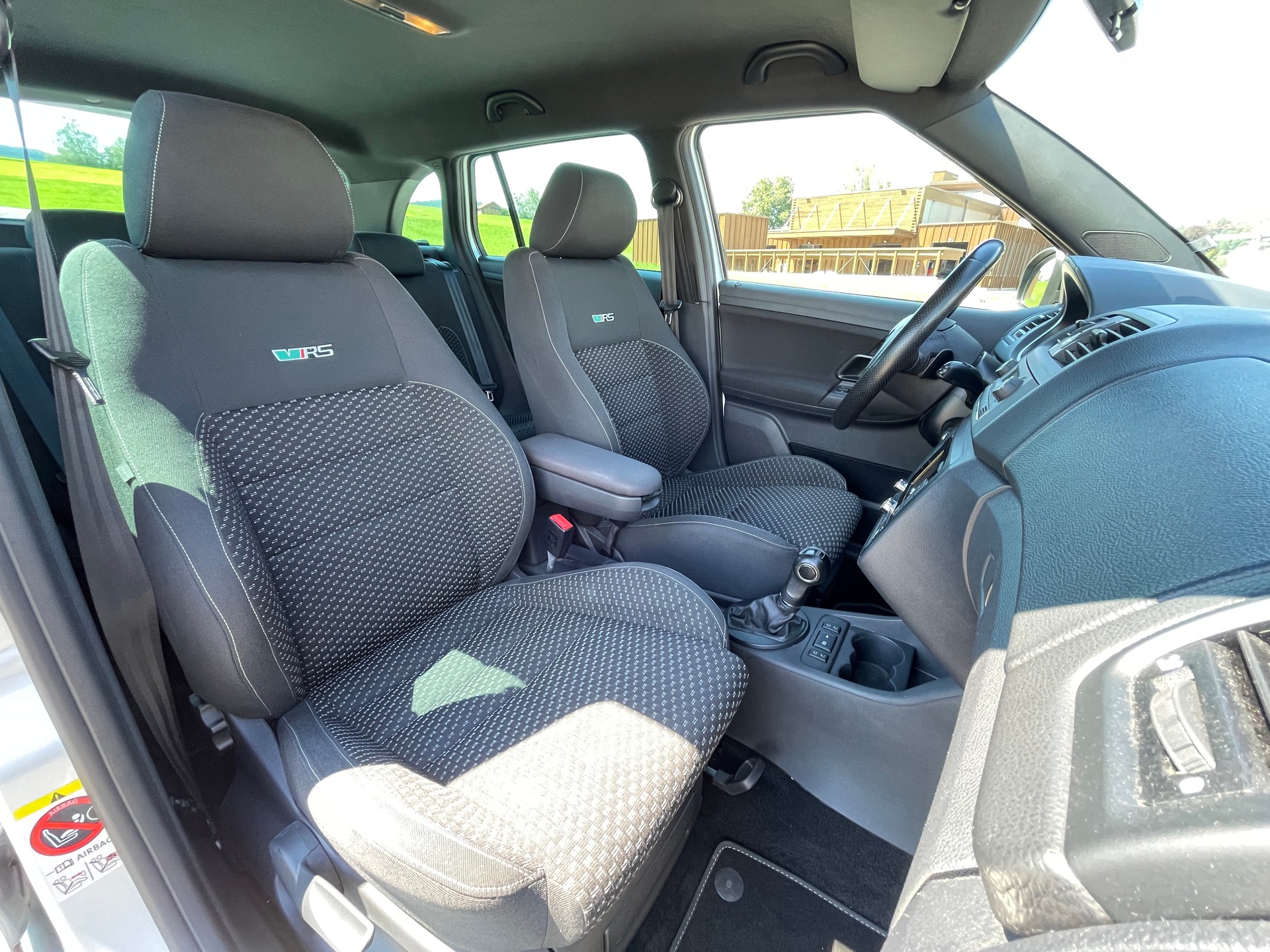 SKODA Fabia 1.4 TSI RS DSG-image-5