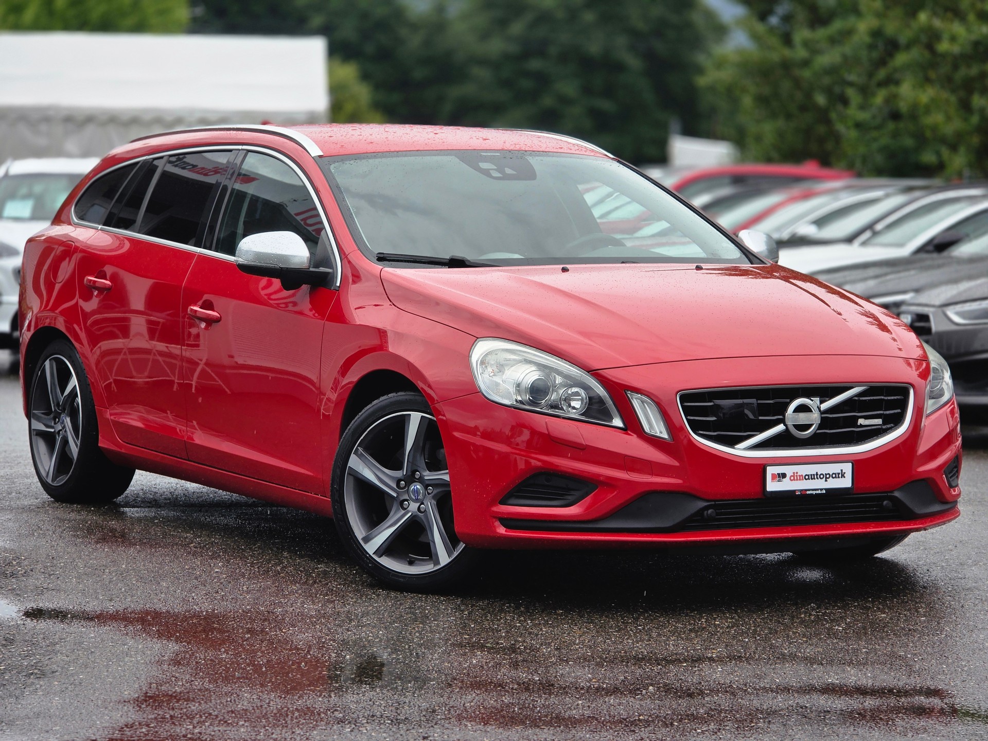 VOLVO V60 T6 AWD R-Design Geartronic * Frisch ab MFK * Frisch ab Service * TOP Zustand *-image-4