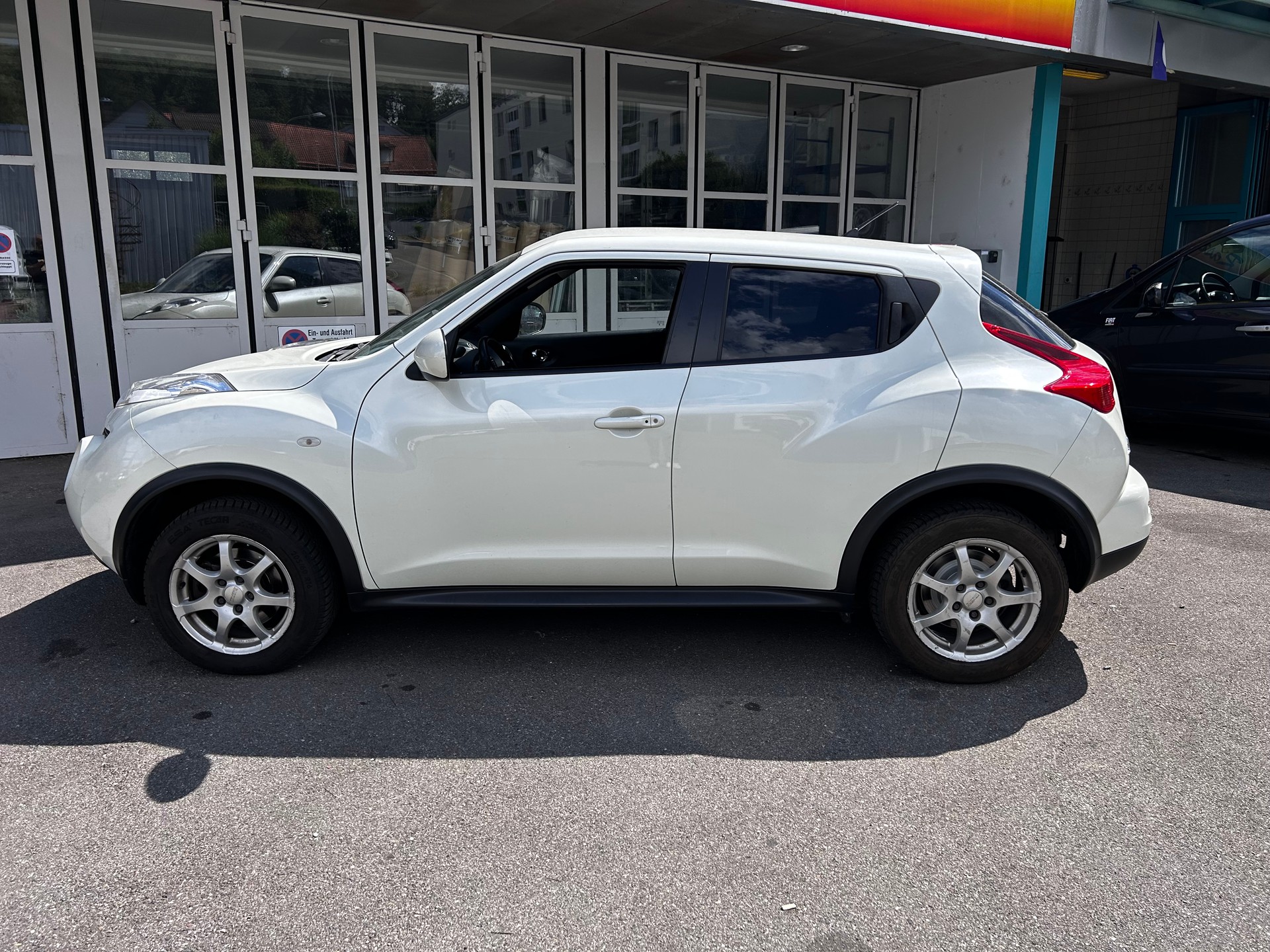 NISSAN Juke 1.6 DIG-T tekna 4x4 Xtronic M-CVT-image-7