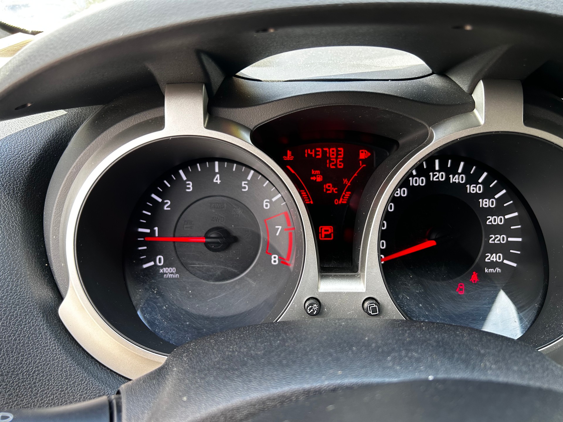 NISSAN Juke 1.6 DIG-T tekna 4x4 Xtronic M-CVT-image-13