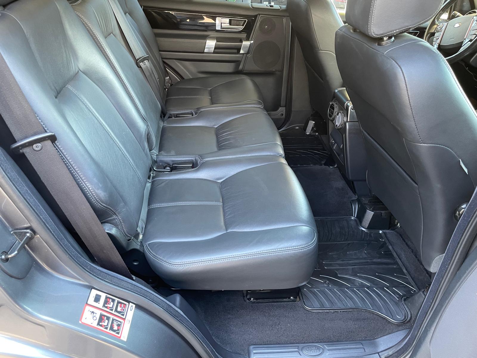 LAND ROVER Discovery 3.0 SDV6 HSE Automatic-image-9