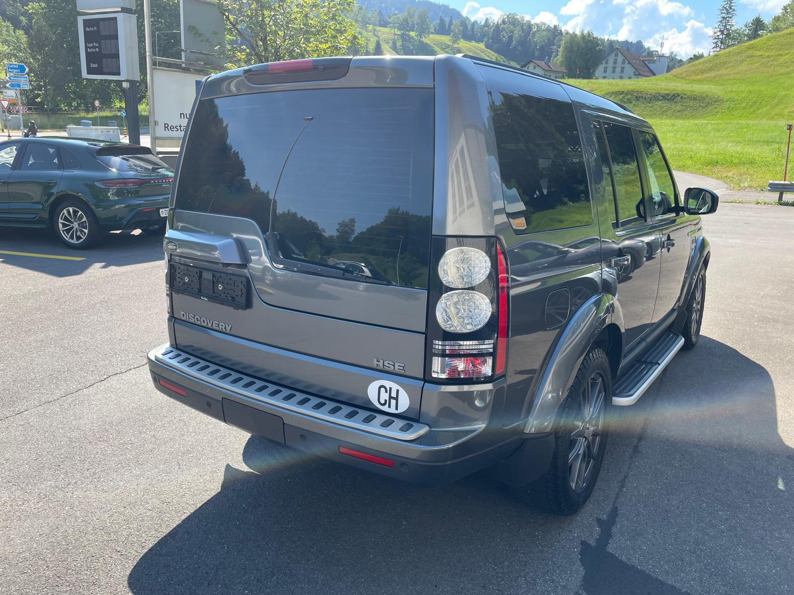 LAND ROVER Discovery 3.0 SDV6 HSE Automatic-image-4