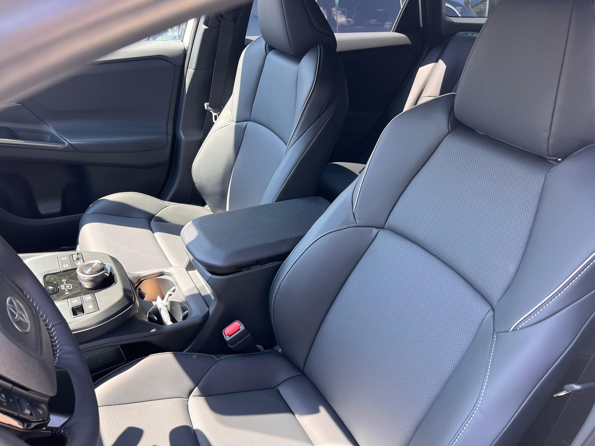 TOYOTA bZ4X Touring Premium AWD-image-9