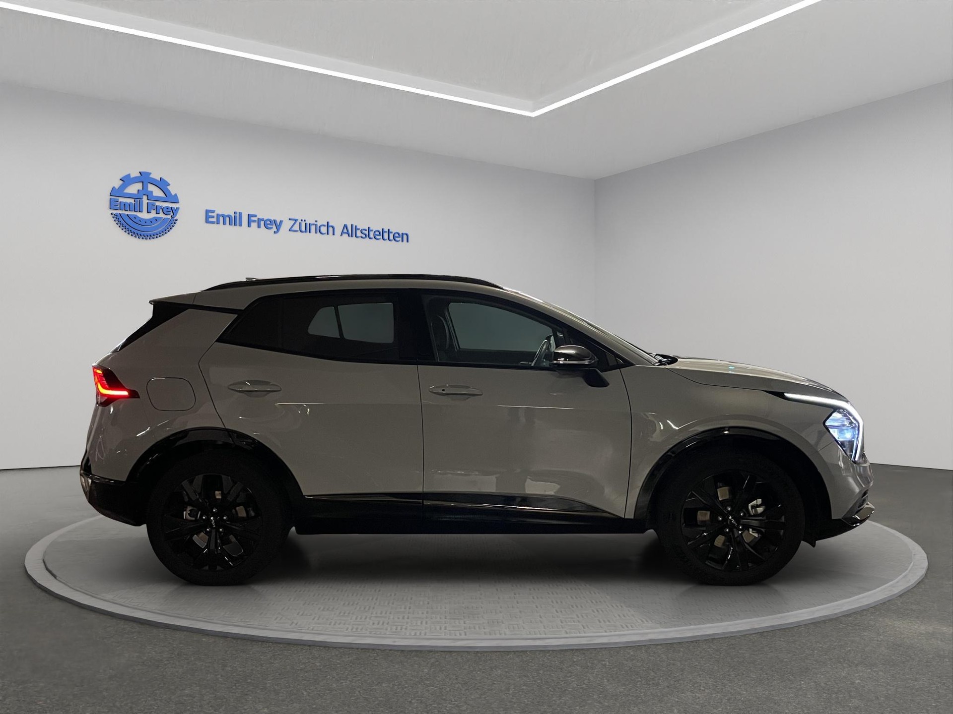 KIA Sportage 1.6 T-GDi PHEV Power Edition-image-3