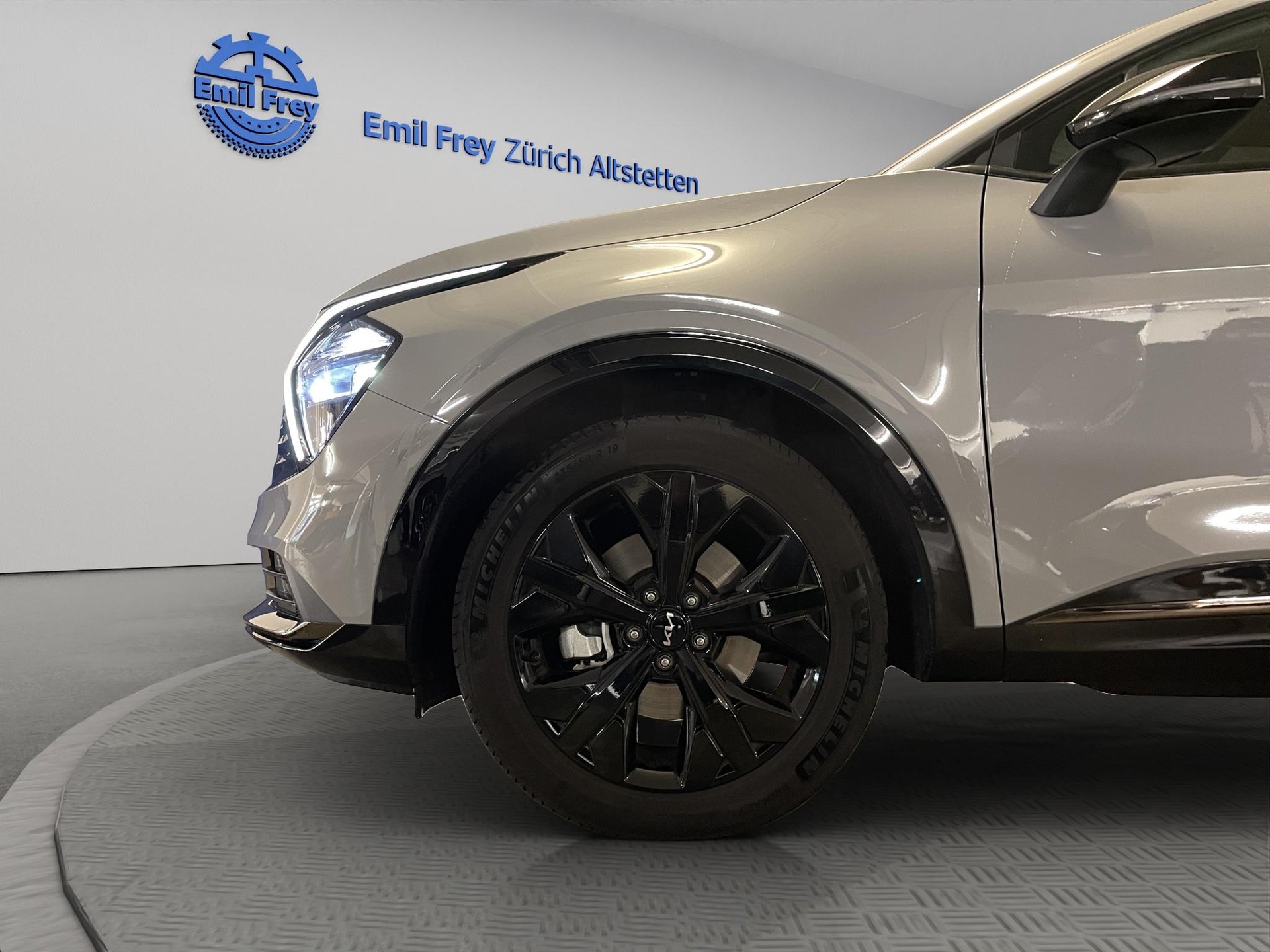 KIA Sportage 1.6 T-GDi PHEV Power Edition-image-11