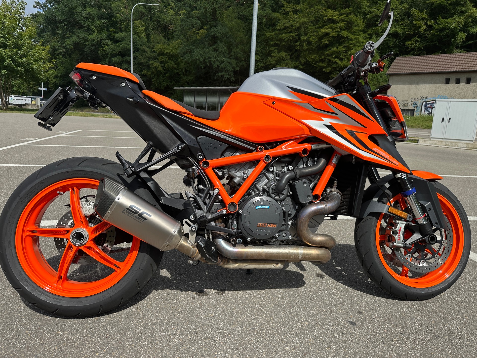 KTM 1290 Super Duke R EVO-image-2
