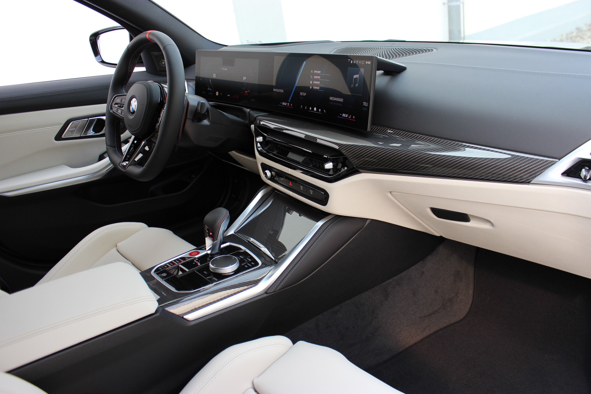 BMW M3 Touring xDrive Competition Individual dune grey *1.9%-LEASINGAKTION*-image-3