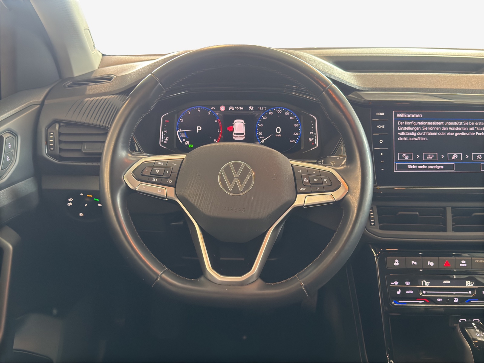 VW T-Cross 1.0 TSI Life Limited DSG-image-9