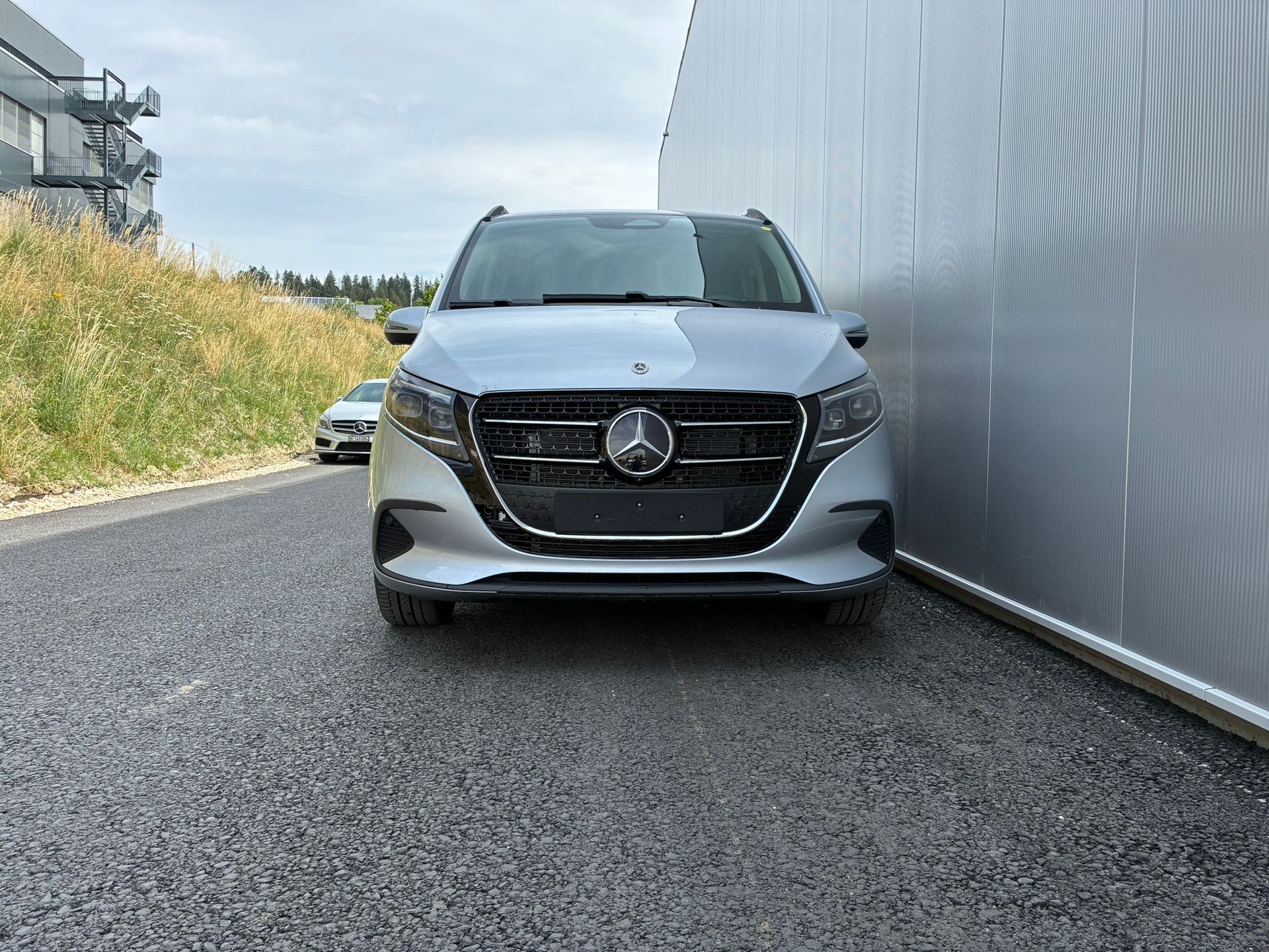 MERCEDES-BENZ V 250 d Style 3200mm L TREND II-image-1