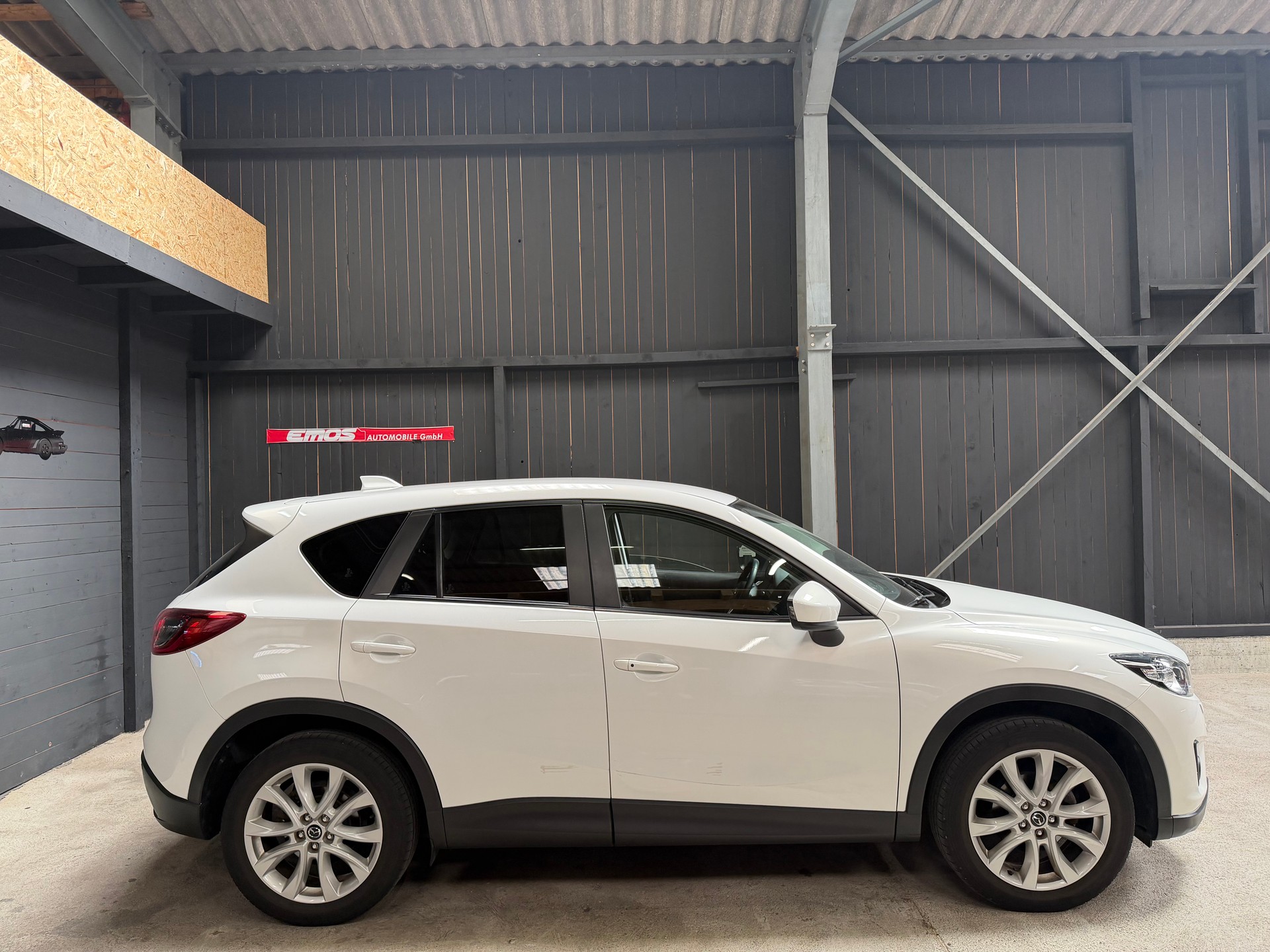 MAZDA CX-5 2.2 D HP Revolution AWD Automatic-image-3