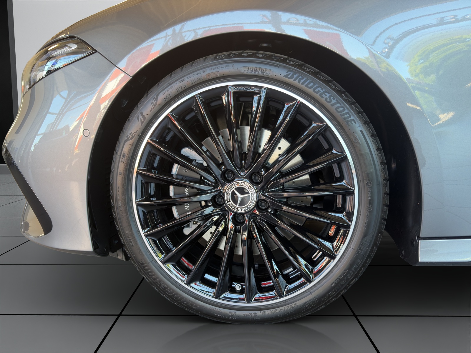 MERCEDES-BENZ A 220 4Matic 8G-DCT-image-3