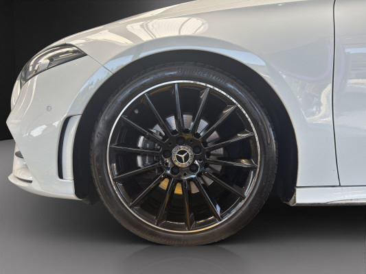 MERCEDES-BENZ A 180 Night Star AMG Line-image-6