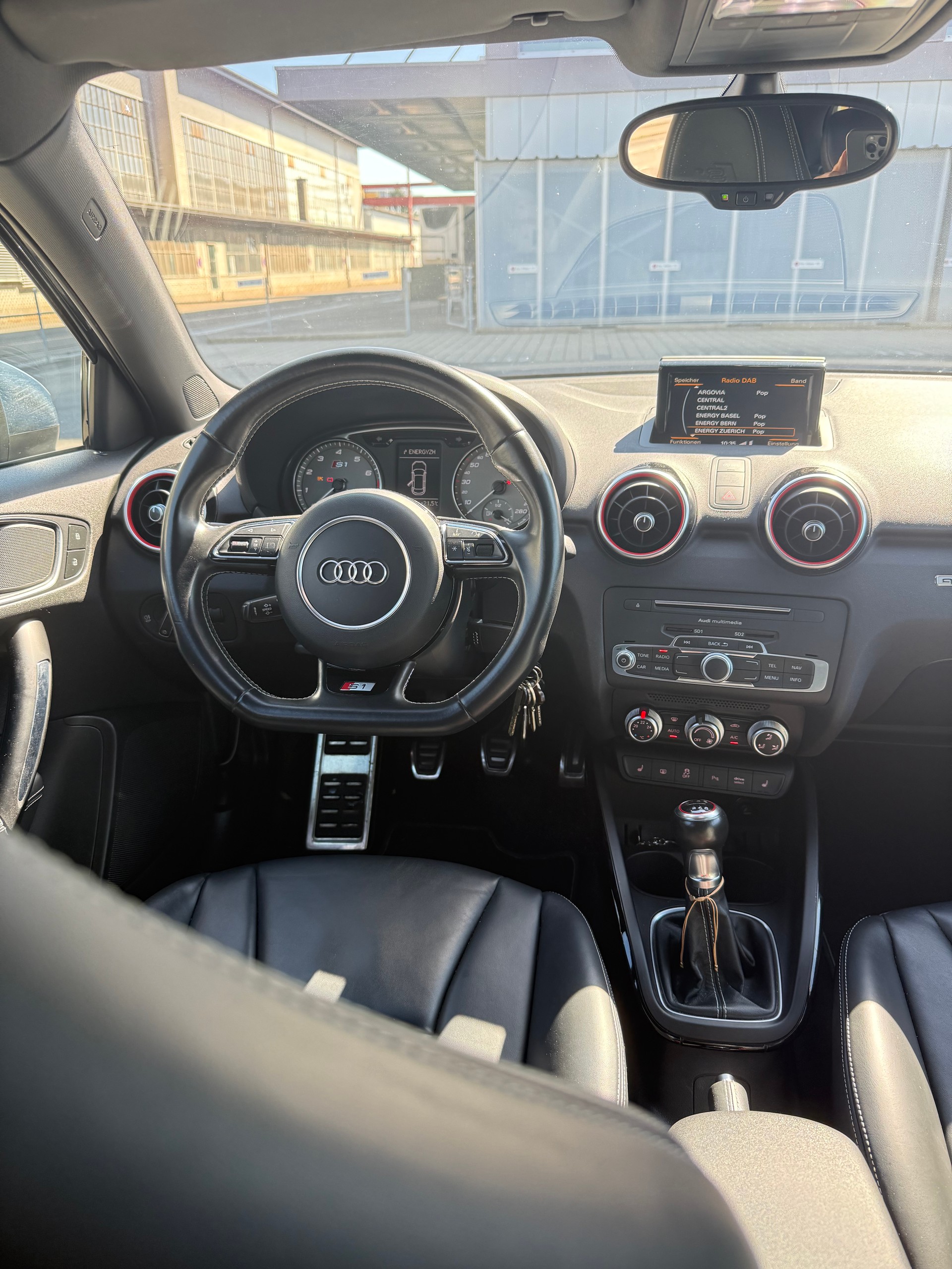 AUDI 2.0 TFSI quattro-image-4