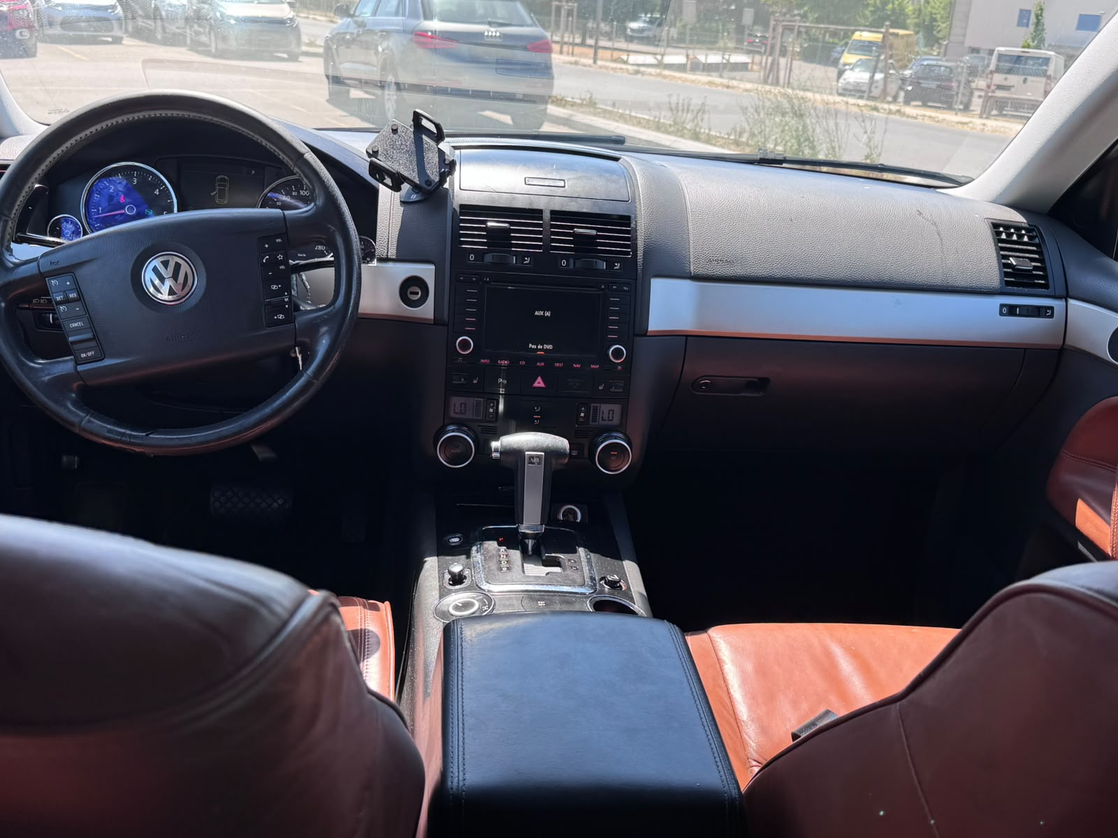 VW Touareg 3.0 TDI-image-6