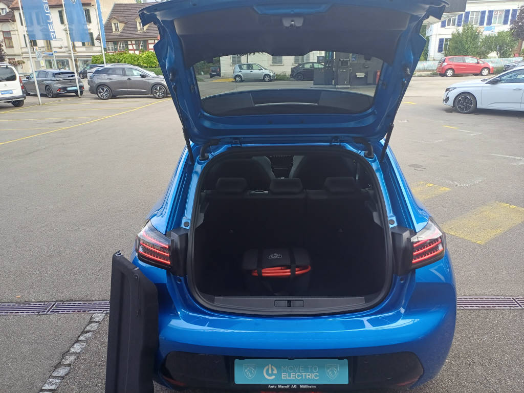 PEUGEOT 208 e-GT-image-3