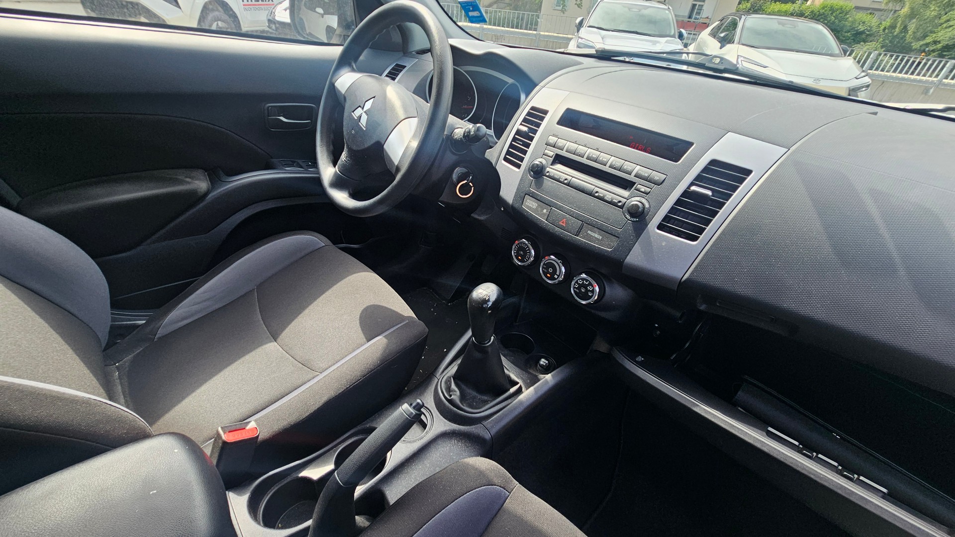 MERCEDES-BENZ C 240 Elégance 4Matic Automatic-image-9