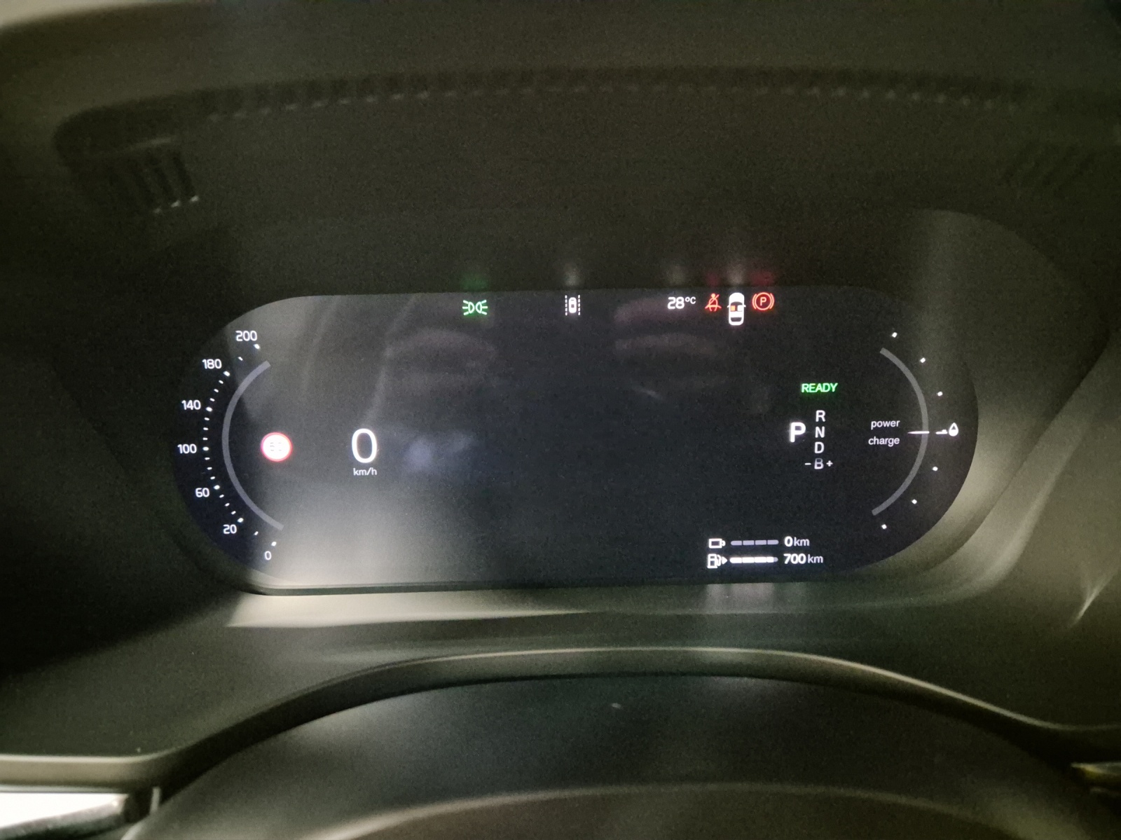 VOLVO XC60 2.0 T6 TE Plus Dark eAWD-image-12