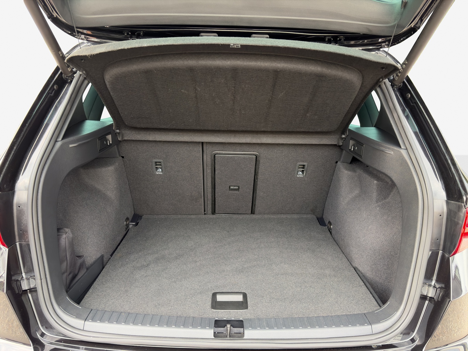 SEAT Ateca 2.0 TSI Hola FR 4Drive DSG-image-12