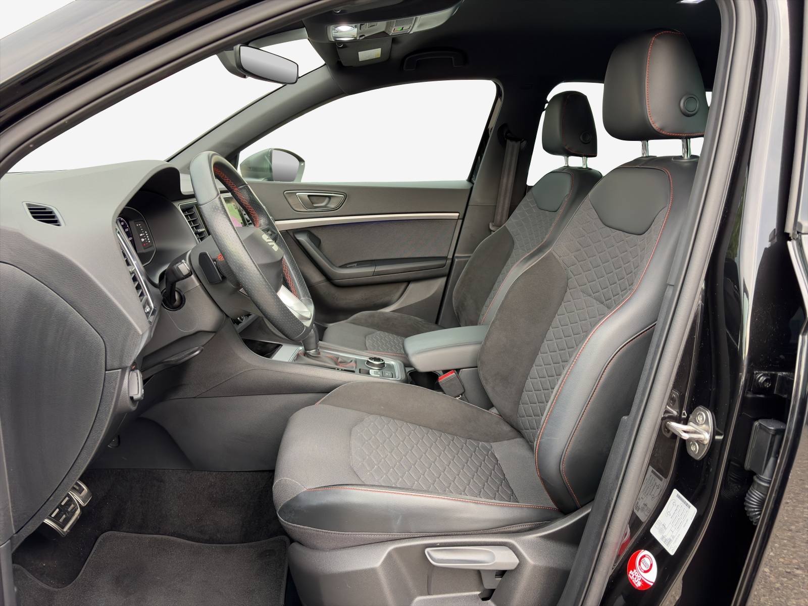 SEAT Ateca 2.0 TSI Hola FR 4Drive DSG-image-7