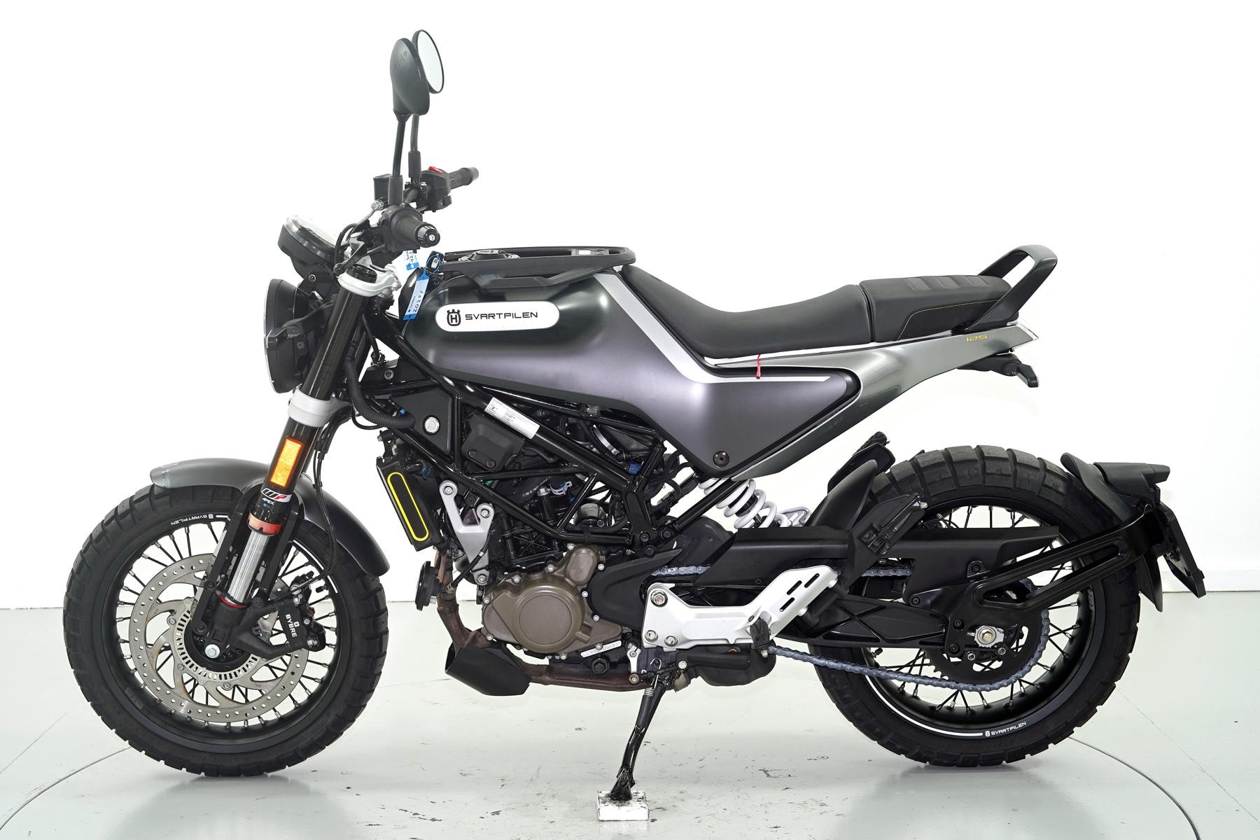 HUSQVARNA 125 Svartpilen ABS-image-4