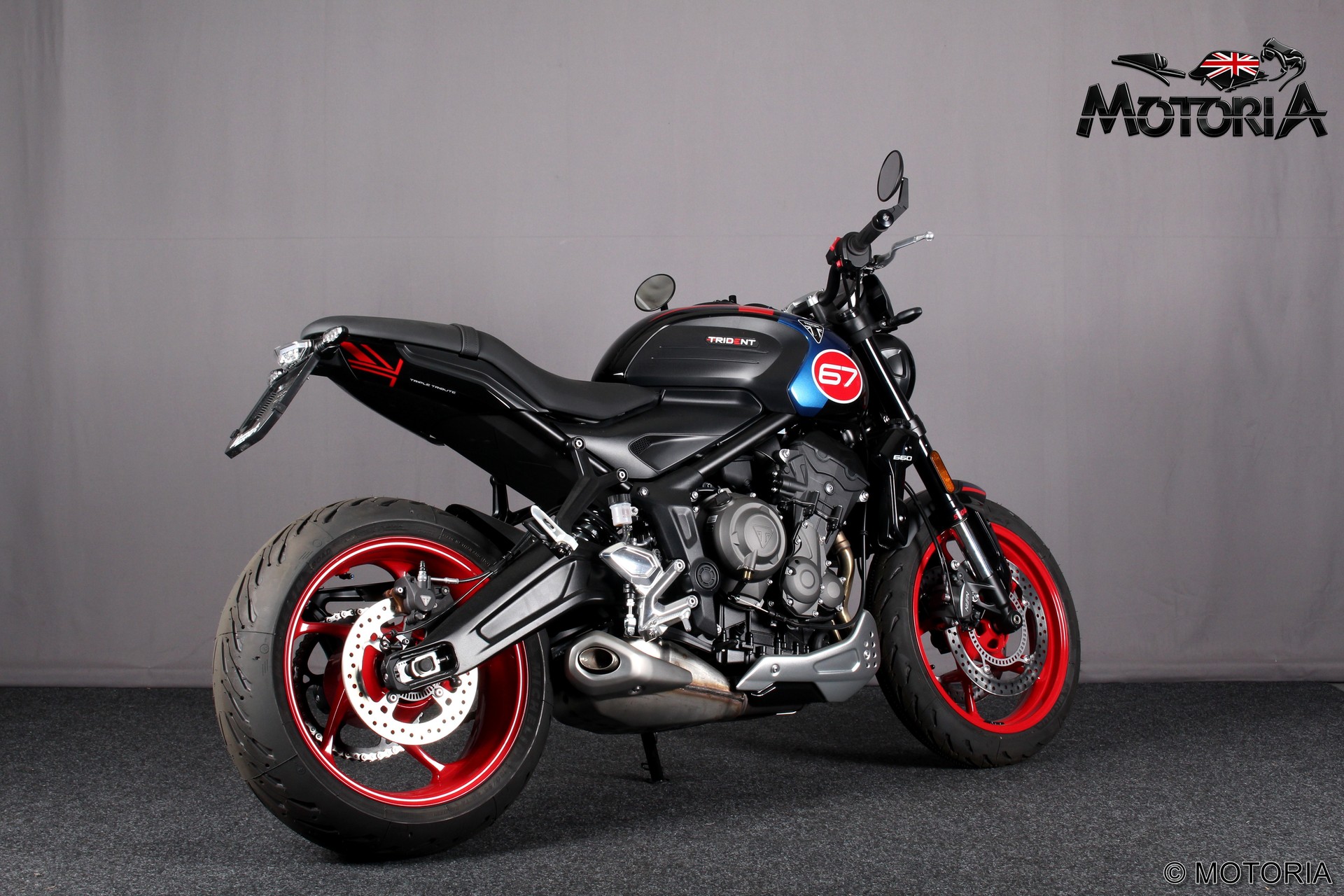 TRIUMPH Trident 660-showroom-element-2