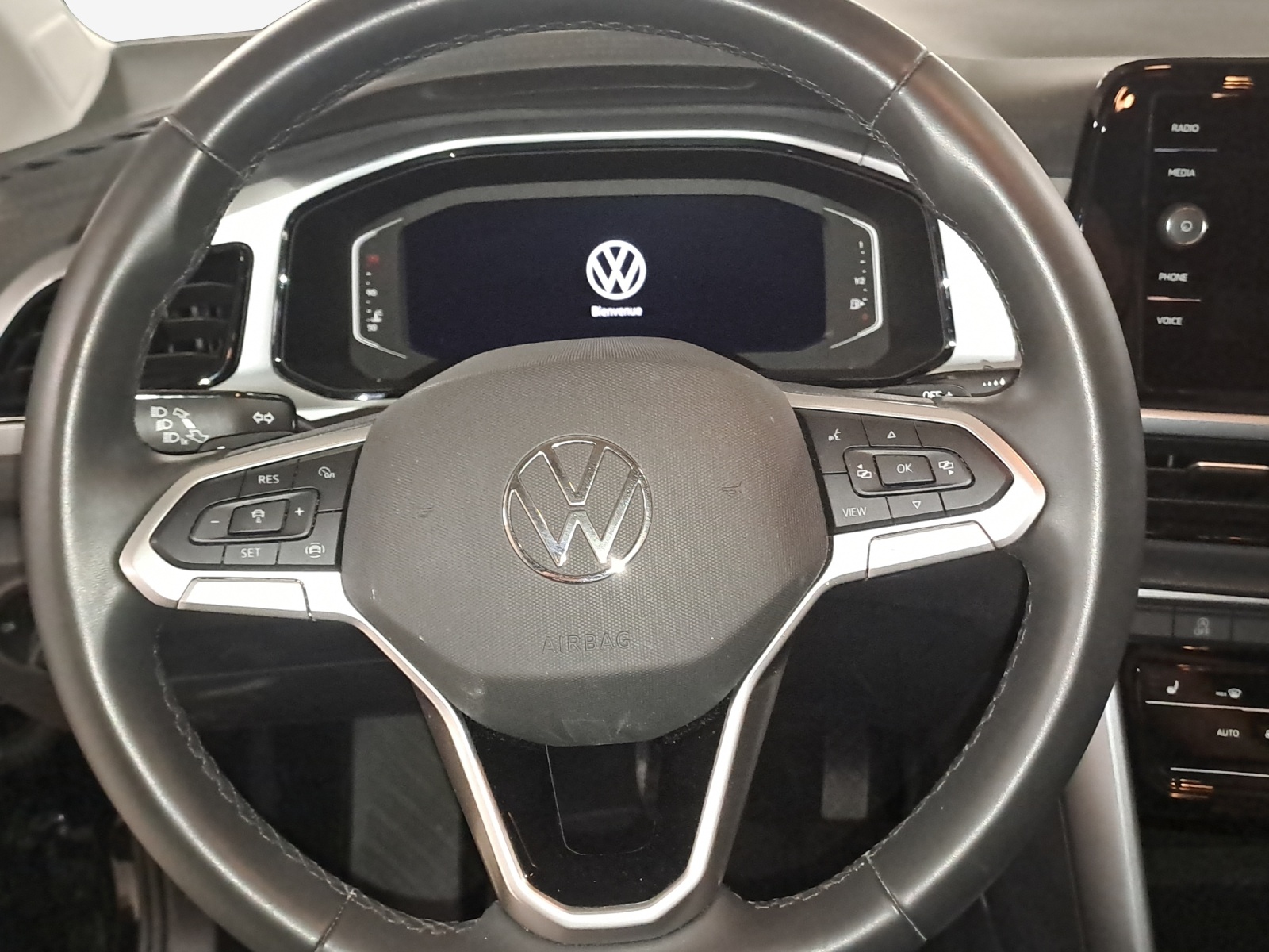 VW T-Roc 1.5 TSI EVO Life DSG-image-9