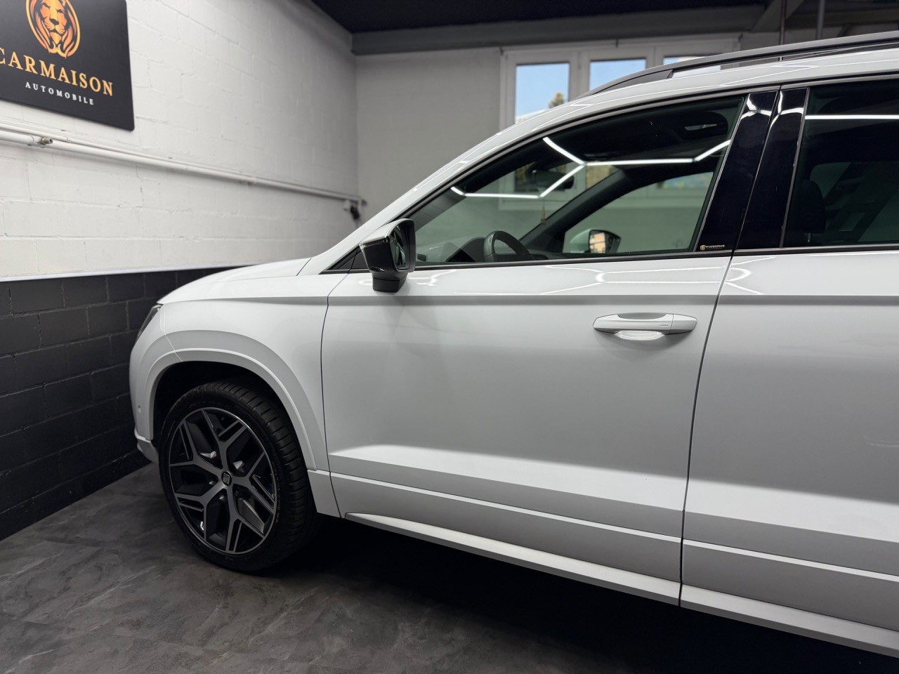 SEAT Ateca 2.0 TSI SWISS FR 4Drive DSG | 360 Kamera | Schiebedach | ACC | AHK 1‘900KG-image-9