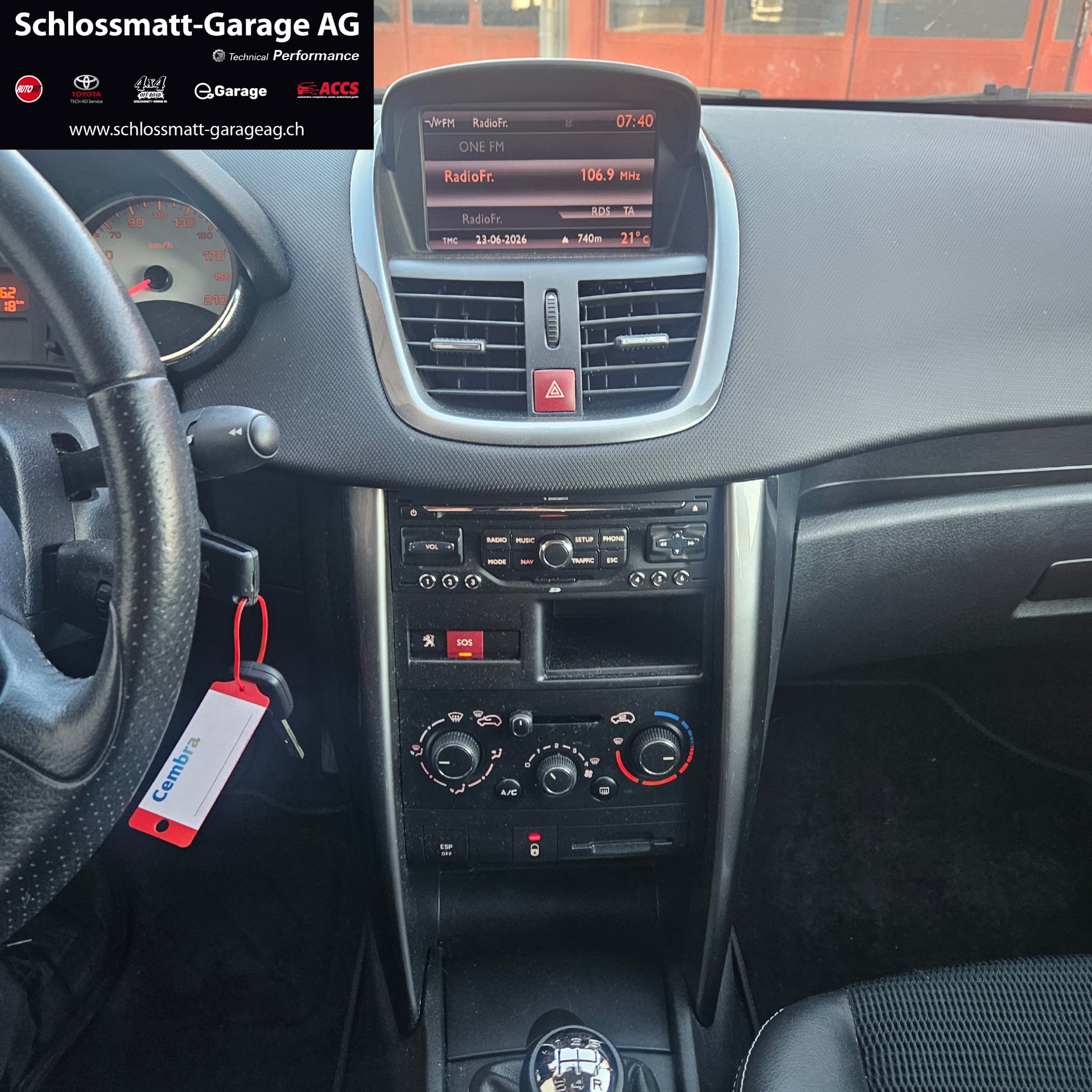 PEUGEOT 207 1.6 16V Allure-image-7